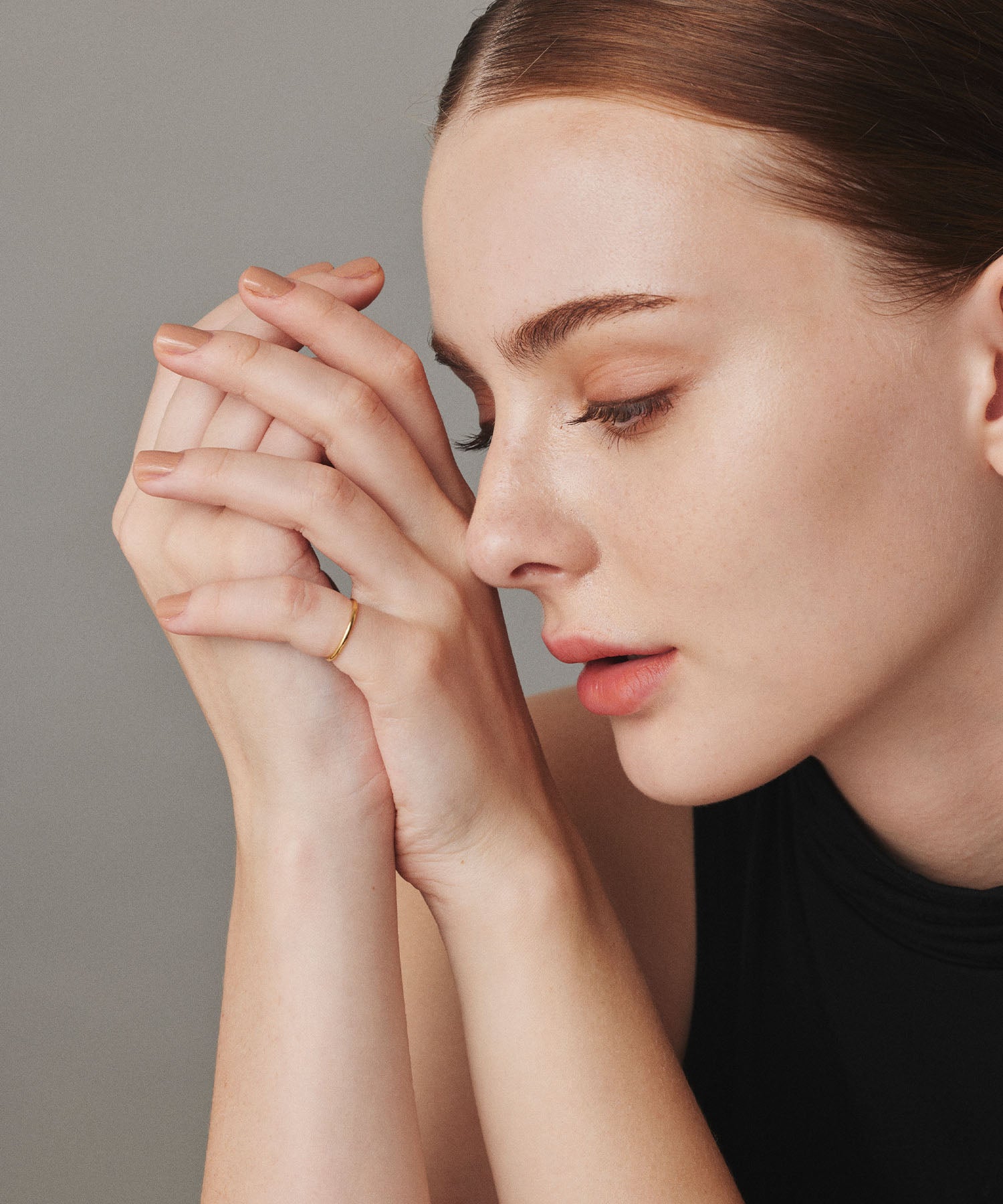 ゴールド シンプルピンキーリング 金属アレルギー対応 サージカルステンレス