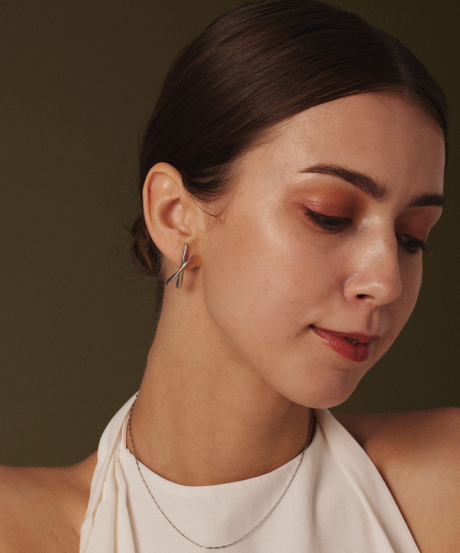 シルバー アシメクロスピアス 金属アレルギー対応 サージカルステンレス