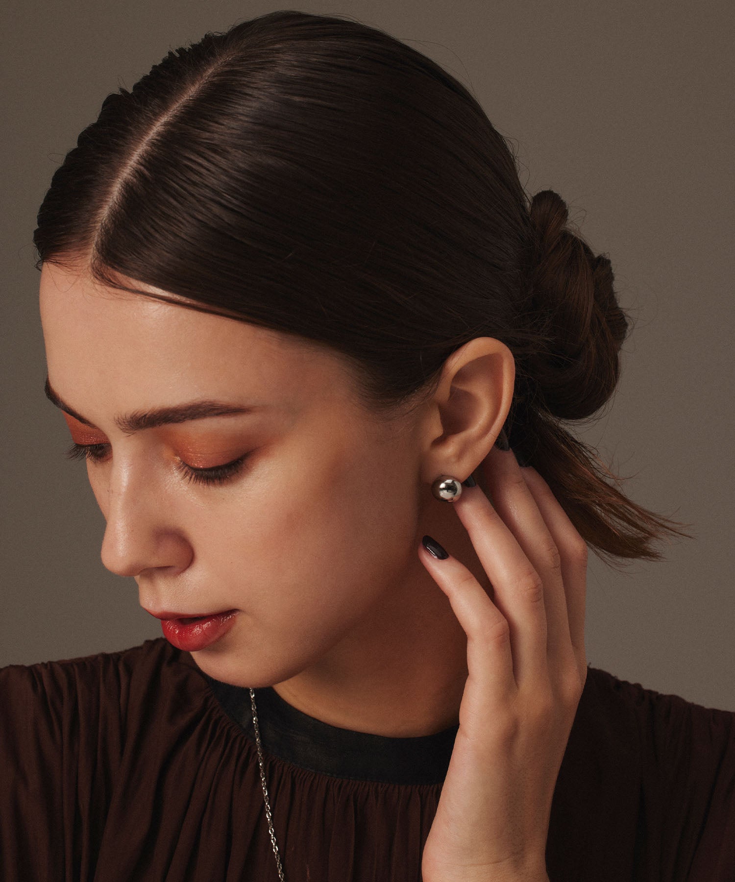 シルバー]ハーフラウンドピアス – CENE