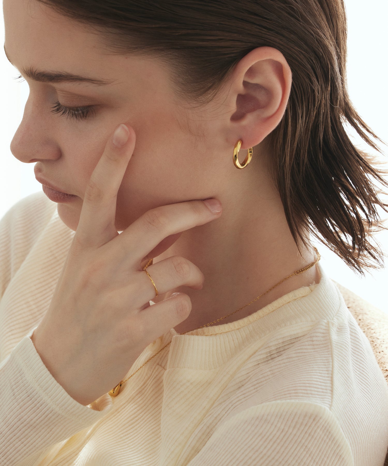 ゴールド ブロードピアス 金属アレルギー対応 サージカルステンレス