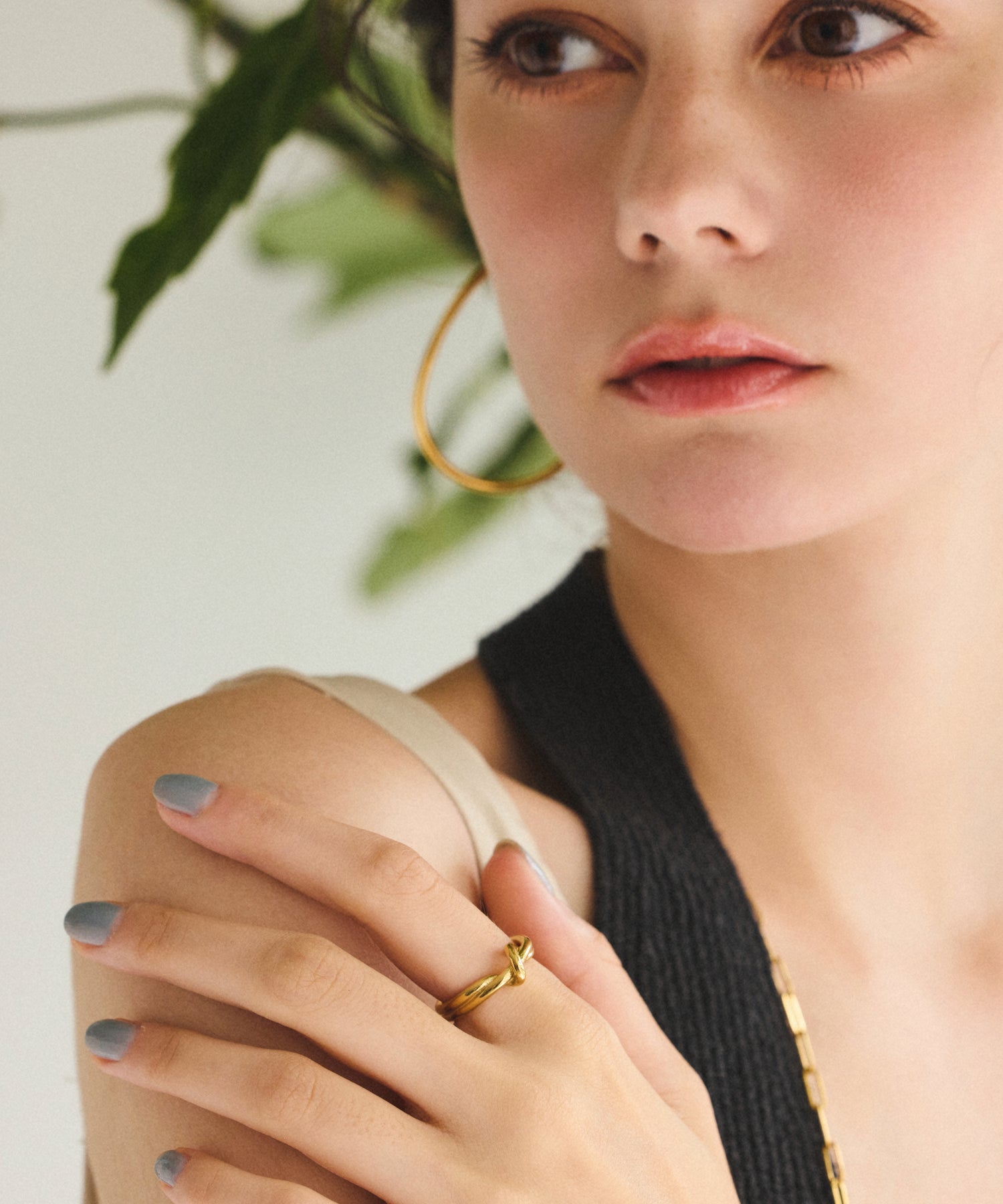 ゴールド ツイストダブルラインリング 金属アレルギー対応 サージカルステンレス