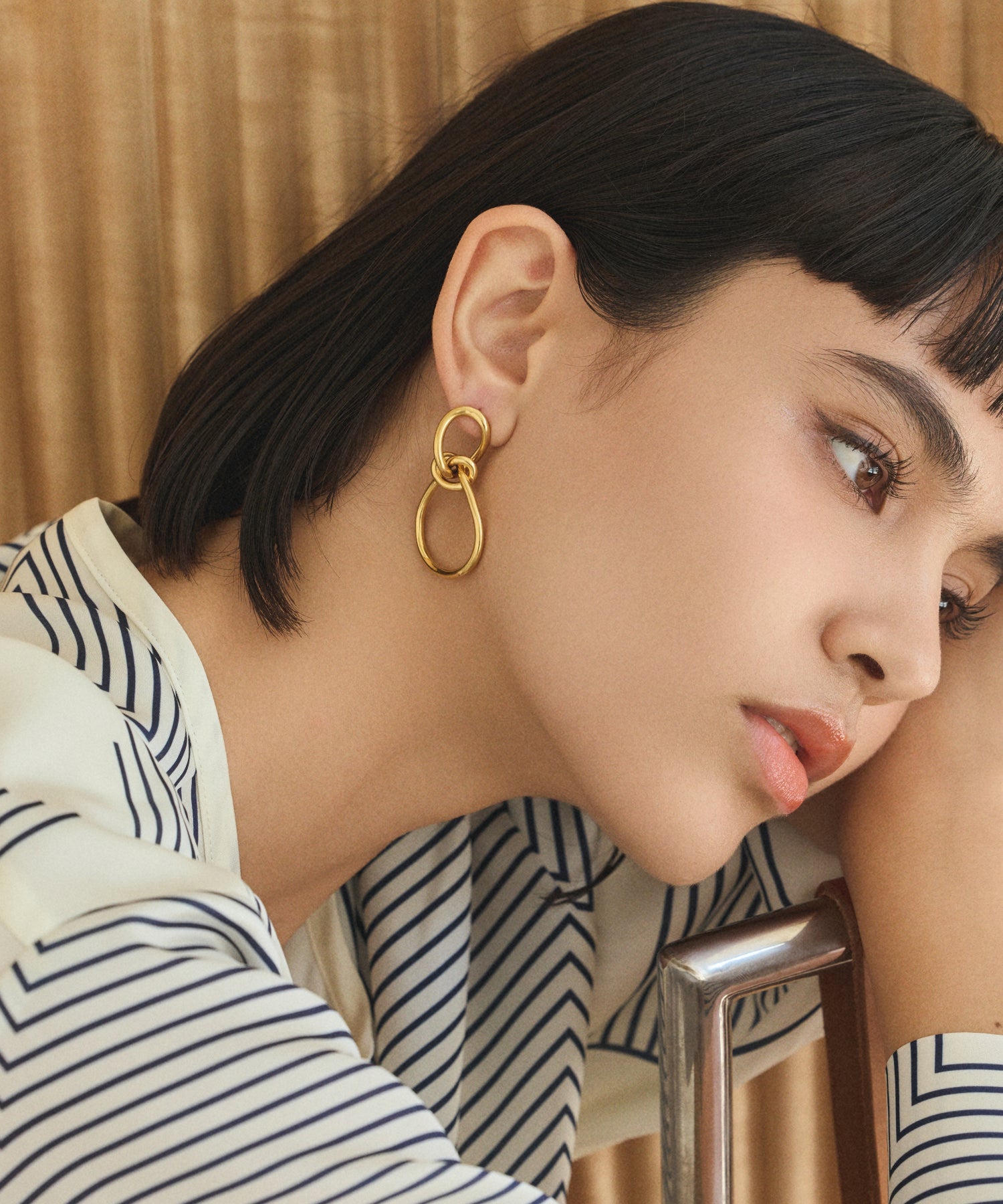 ゴールド ノットリンクピアス 金属アレルギー対応 サージカルステンレス