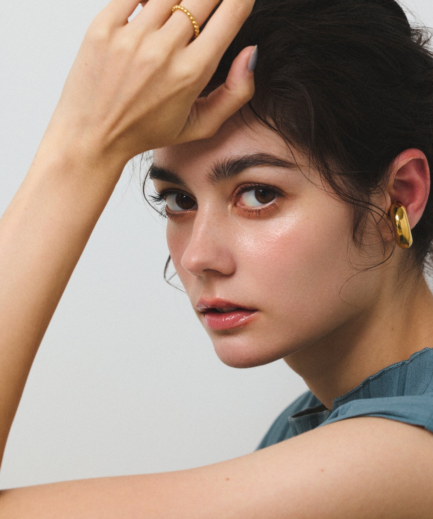 ゴールド ボリュームイヤーカフ(medium) 金属アレルギー対応 サージカルステンレス