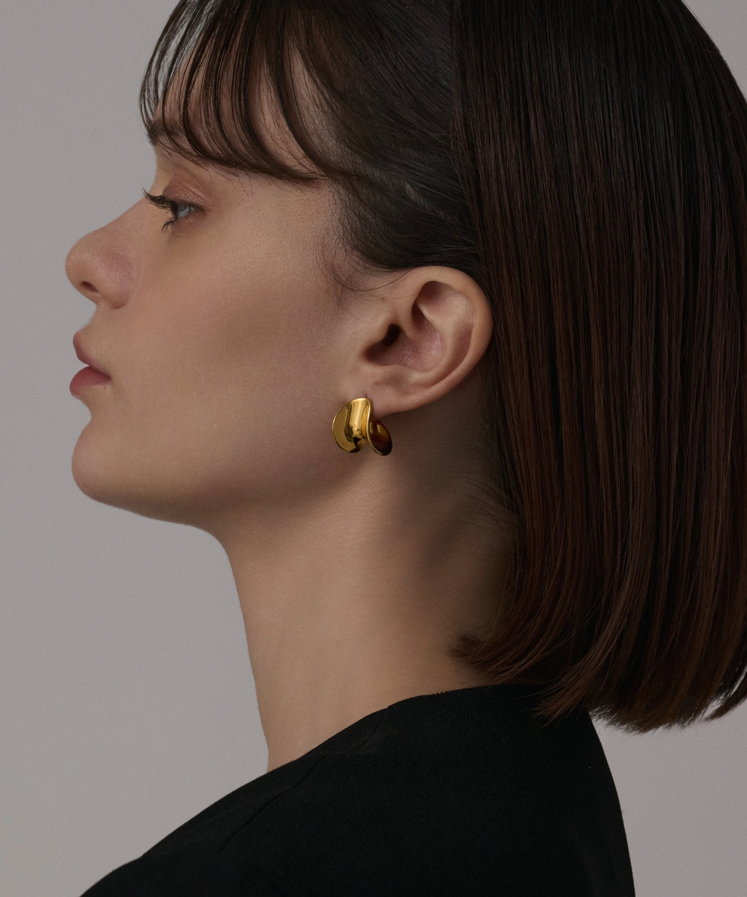ゴールド]アシンメトリーカーブピアス – CENE