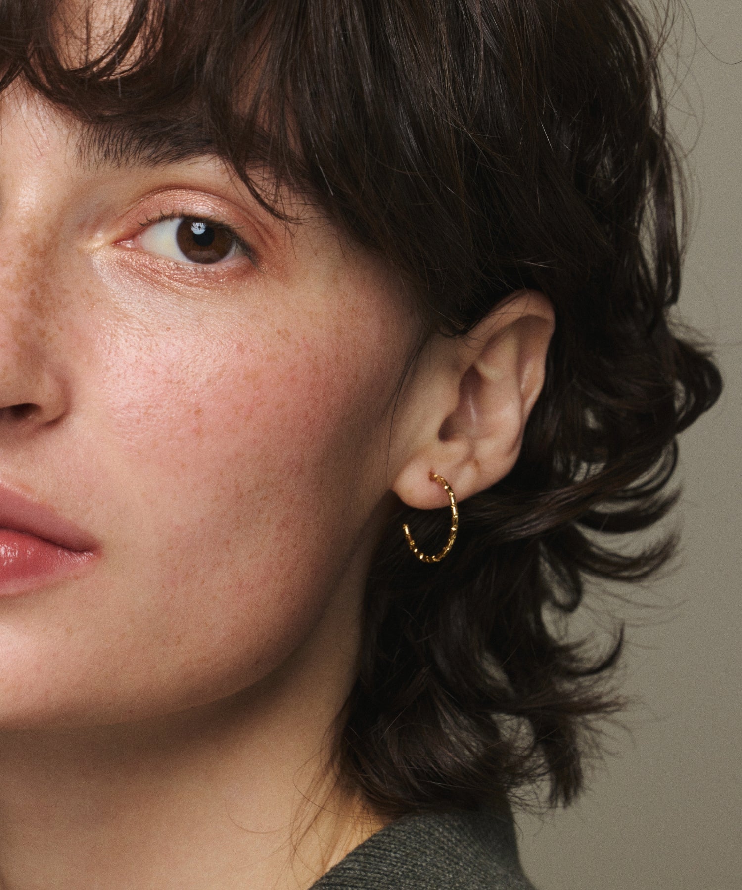 ゴールド クランチフープピアス 金属アレルギー対応 サージカルステンレス