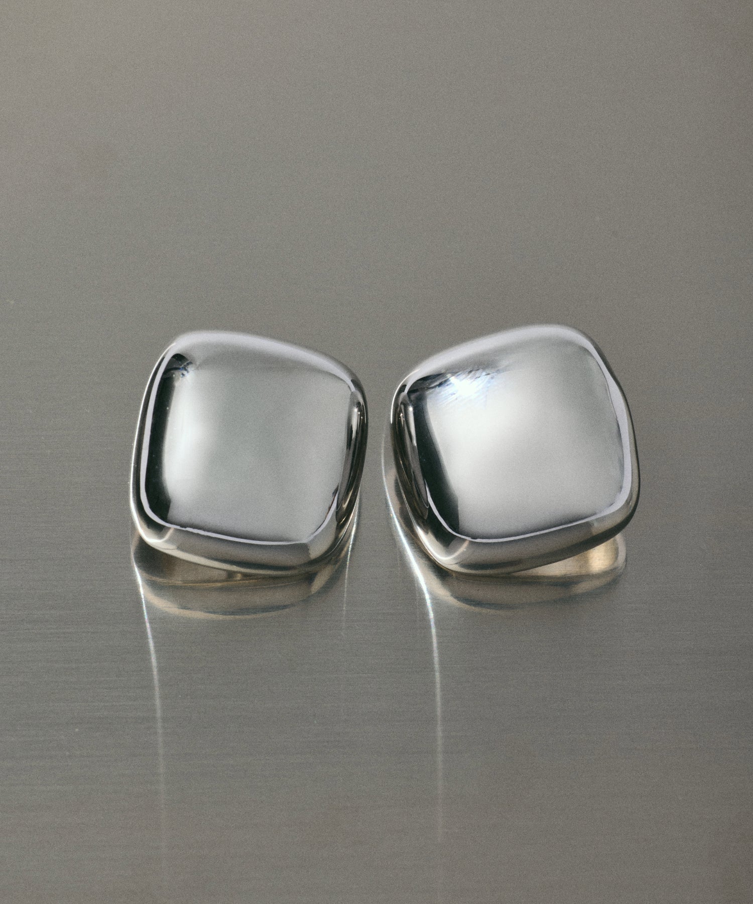 シルバー スクエアイヤリング 金属アレルギー対応 サージカルステンレス