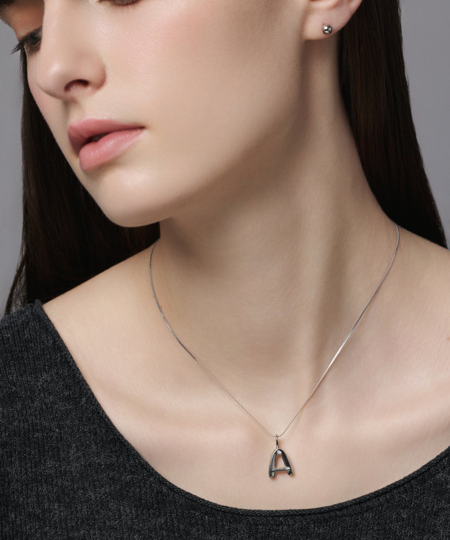 シルバー オリジナルイニシャルチャーム(A) 金属アレルギー対応 サージカルステンレス