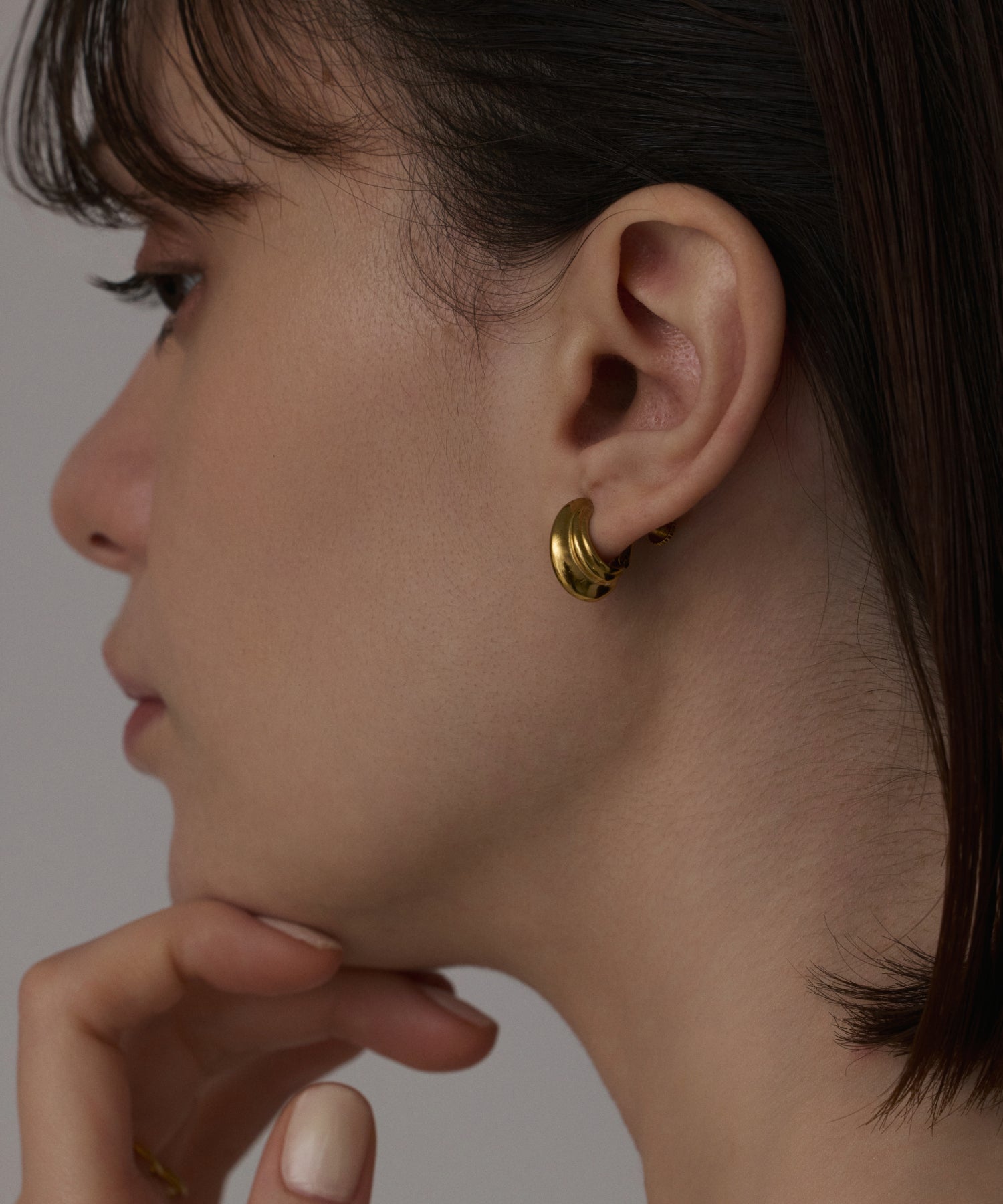ピアス SELF PORTRAIT FW25 Jewels (SS25 606E GD GOLD) Swing Pearl Simple Pierce【Silver925 LINE】（Gold） | WIZBLE