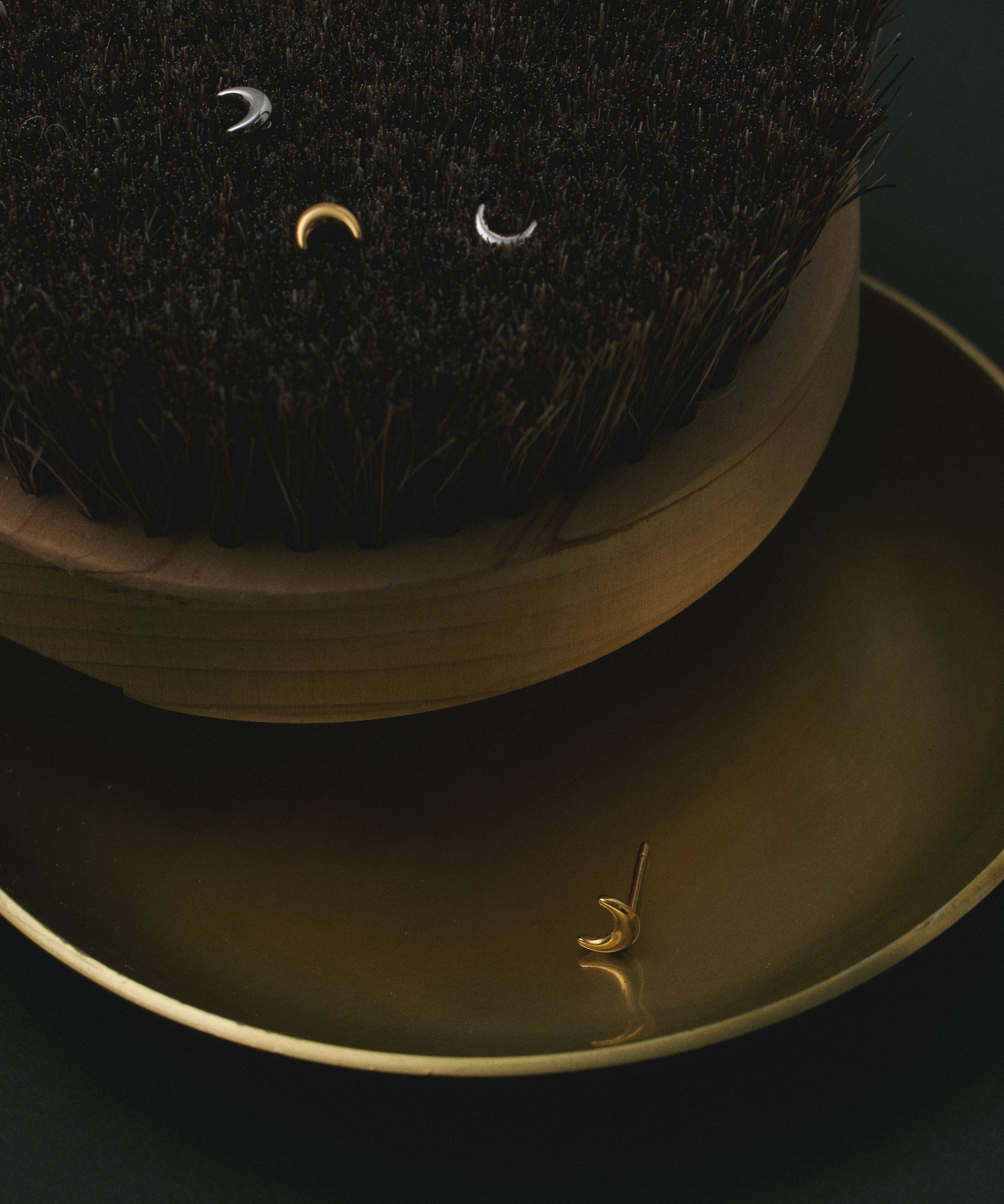 ゴールド ティンカームーンピアス 金属アレルギー対応 サージカルステンレス