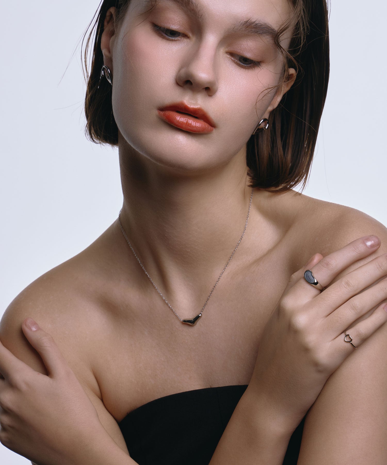 シルバー 金属アレルギー対応 サージカルステンレス リキッドドロップネックレス バレンタイン ユニセックス ジェンダーレス