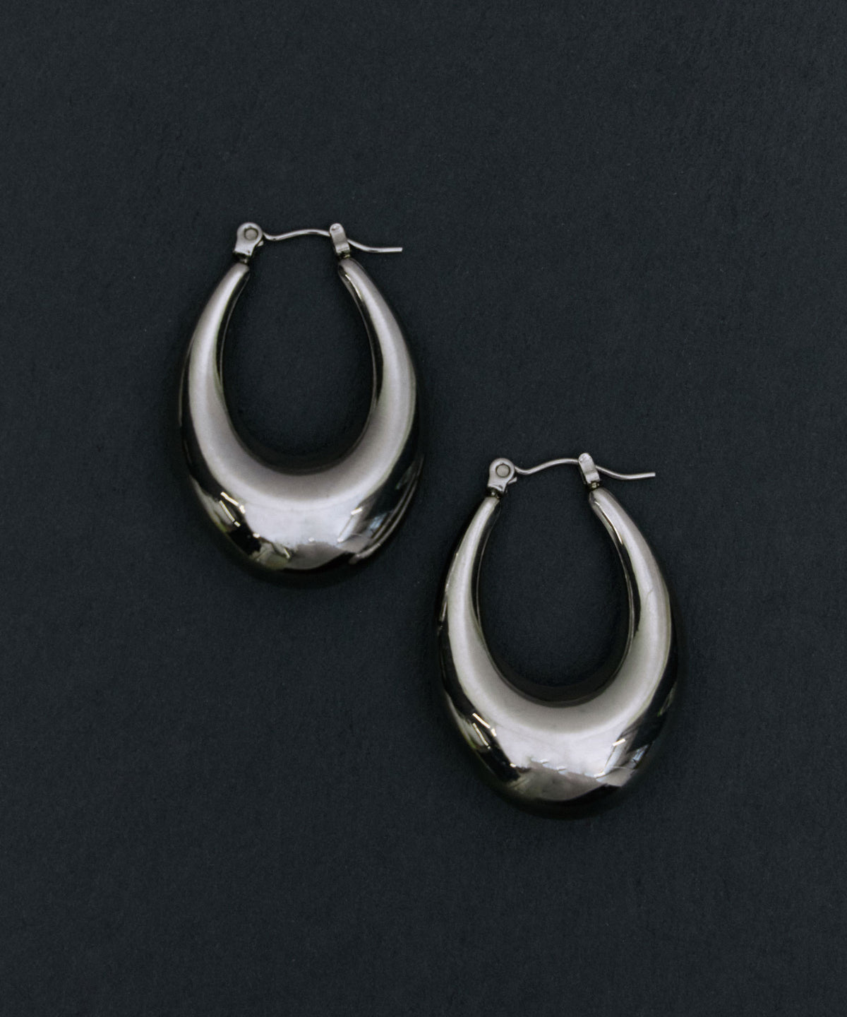 シルバー]オーバルブルームピアス