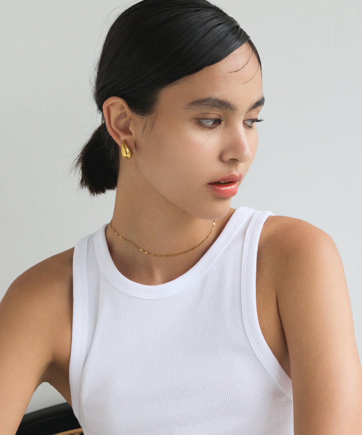 CENE ペタルチェーンネックレス ゴールド 着用例