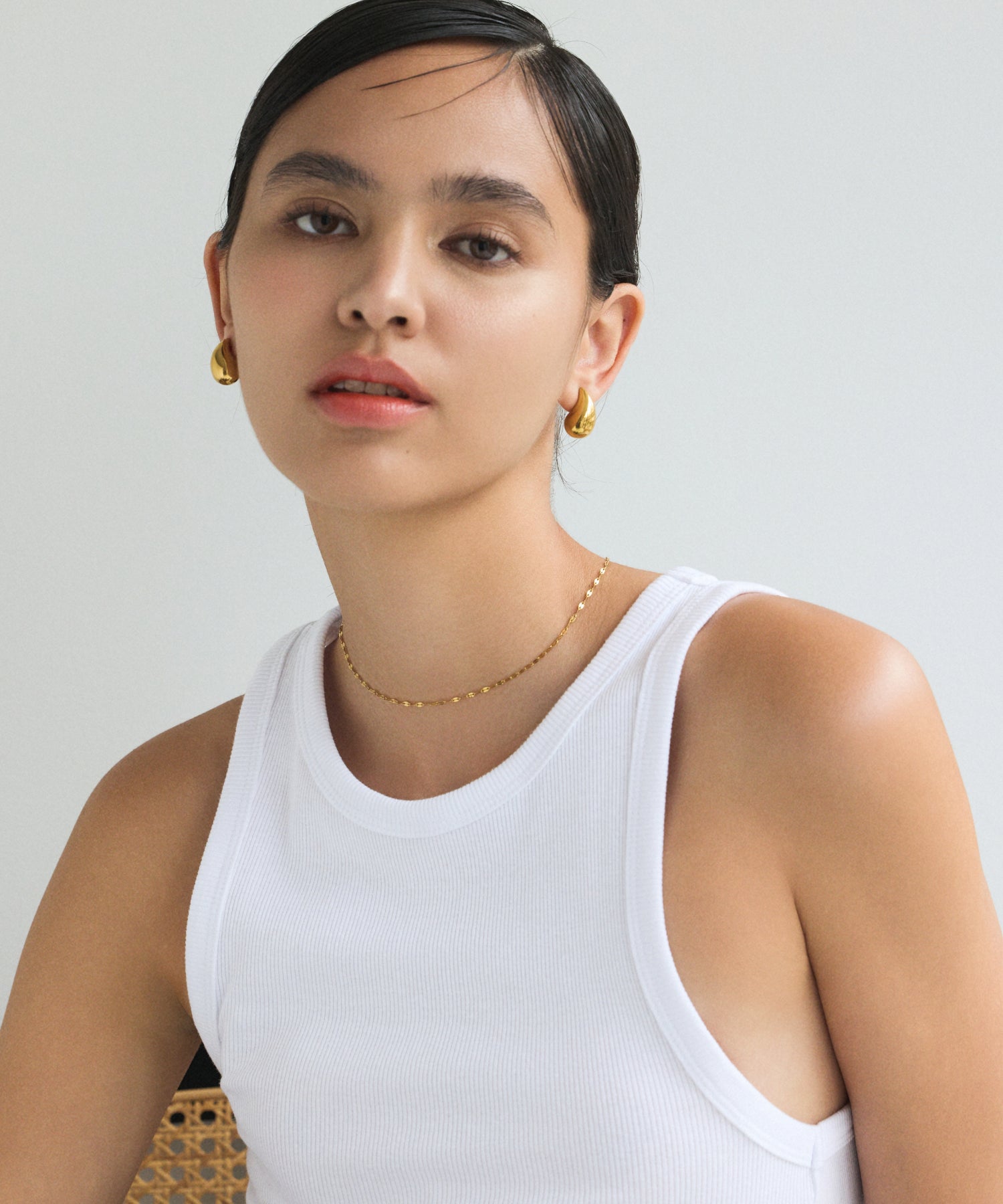 CENE ゴールド ペタルチェーンネックレス スタイリング