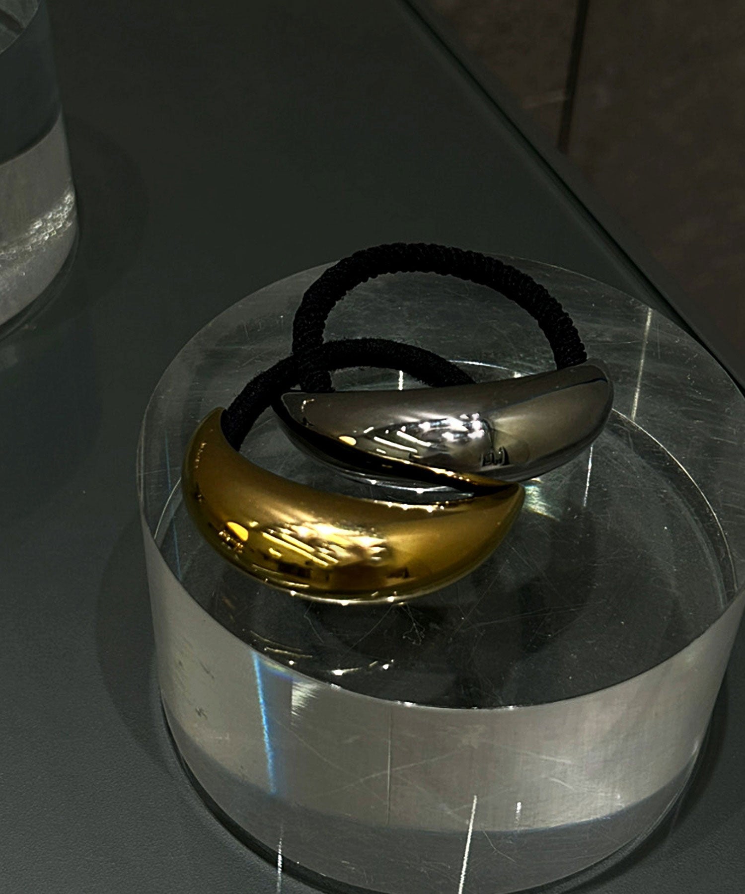 クレセントパフヘアタイ ヘアアクセサリー ゴールド 金属アレルギー対応 サージカルステンレス