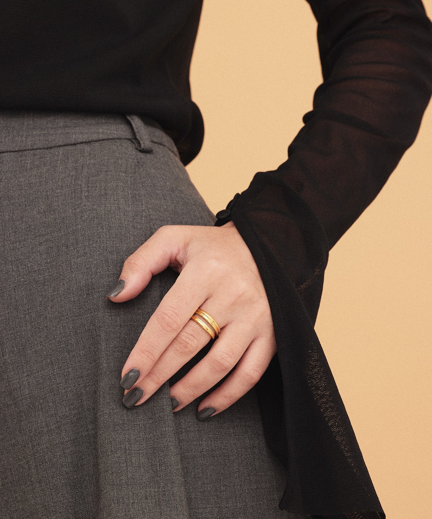 ゴールド パーティクルダブルラインリング 金属アレルギー対応 サージカルステンレス