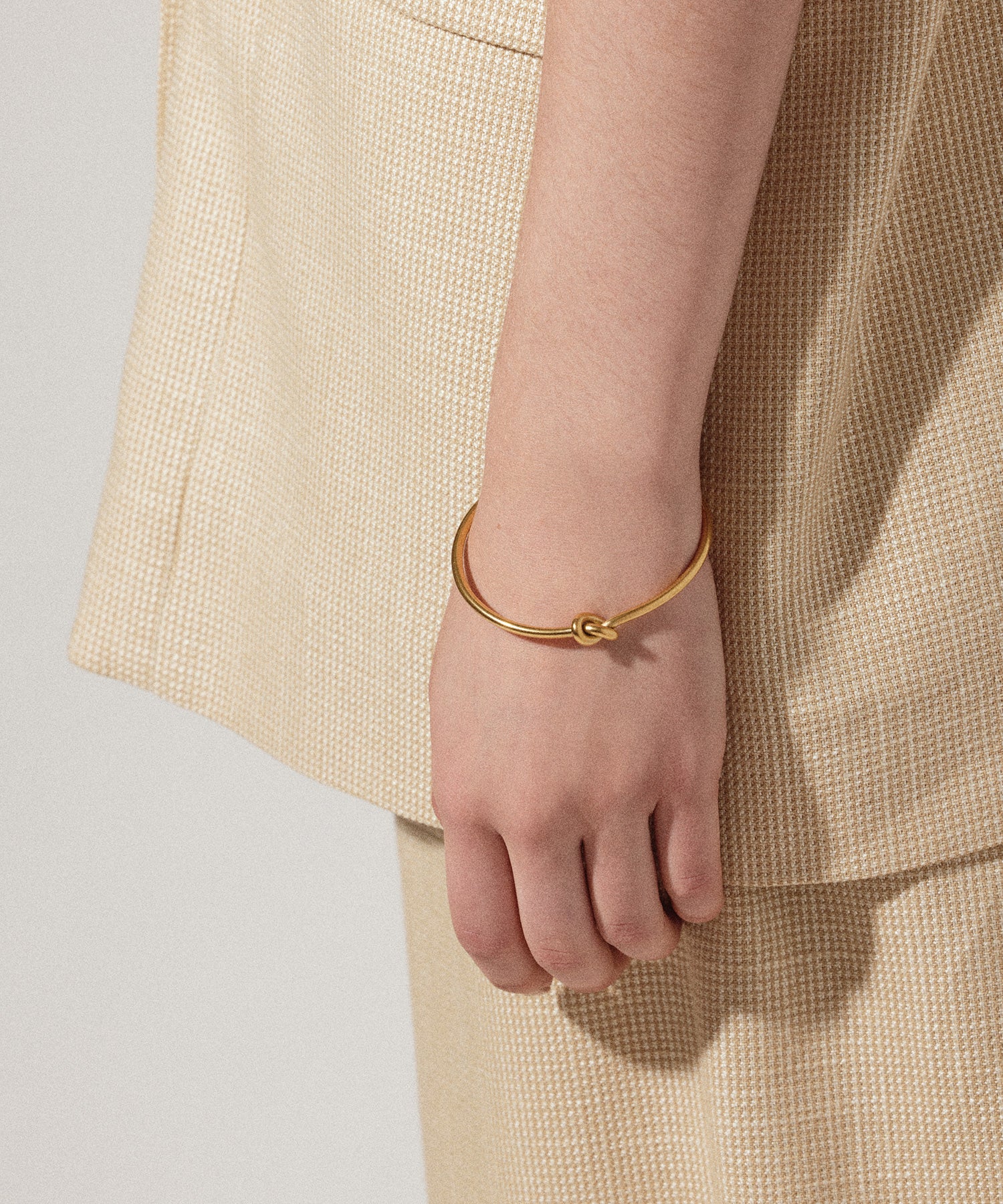 ゴールド ノットラインブレスレット 金属アレルギー対応 サージカルステンレス