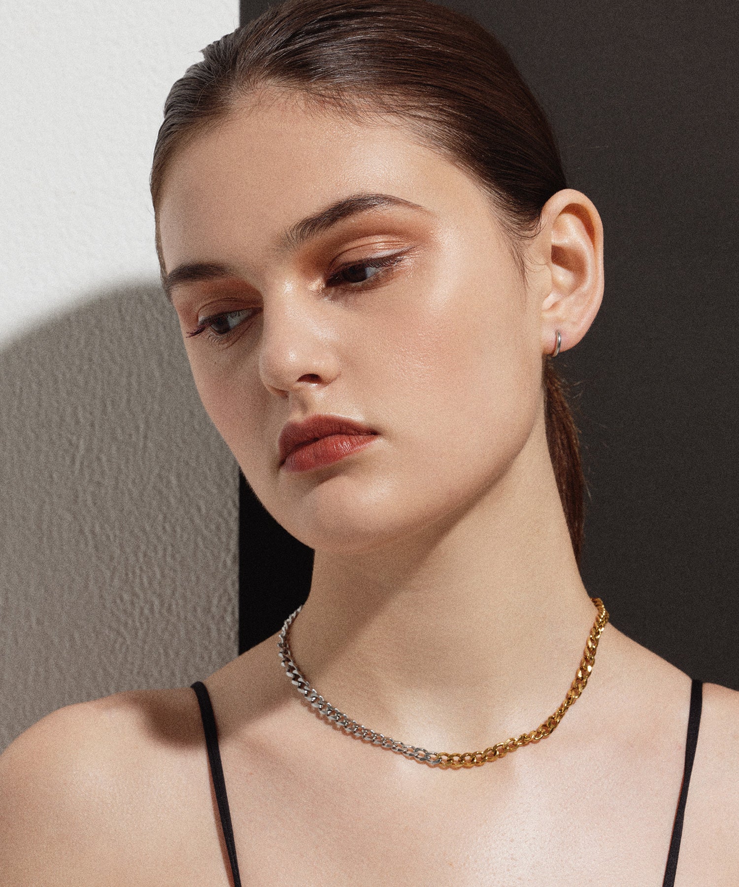 拜顏色辰內克雷斯