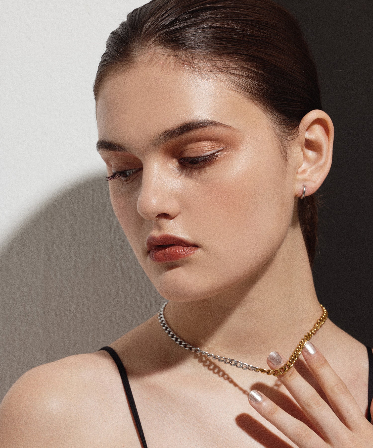 拜顏色辰內克雷斯