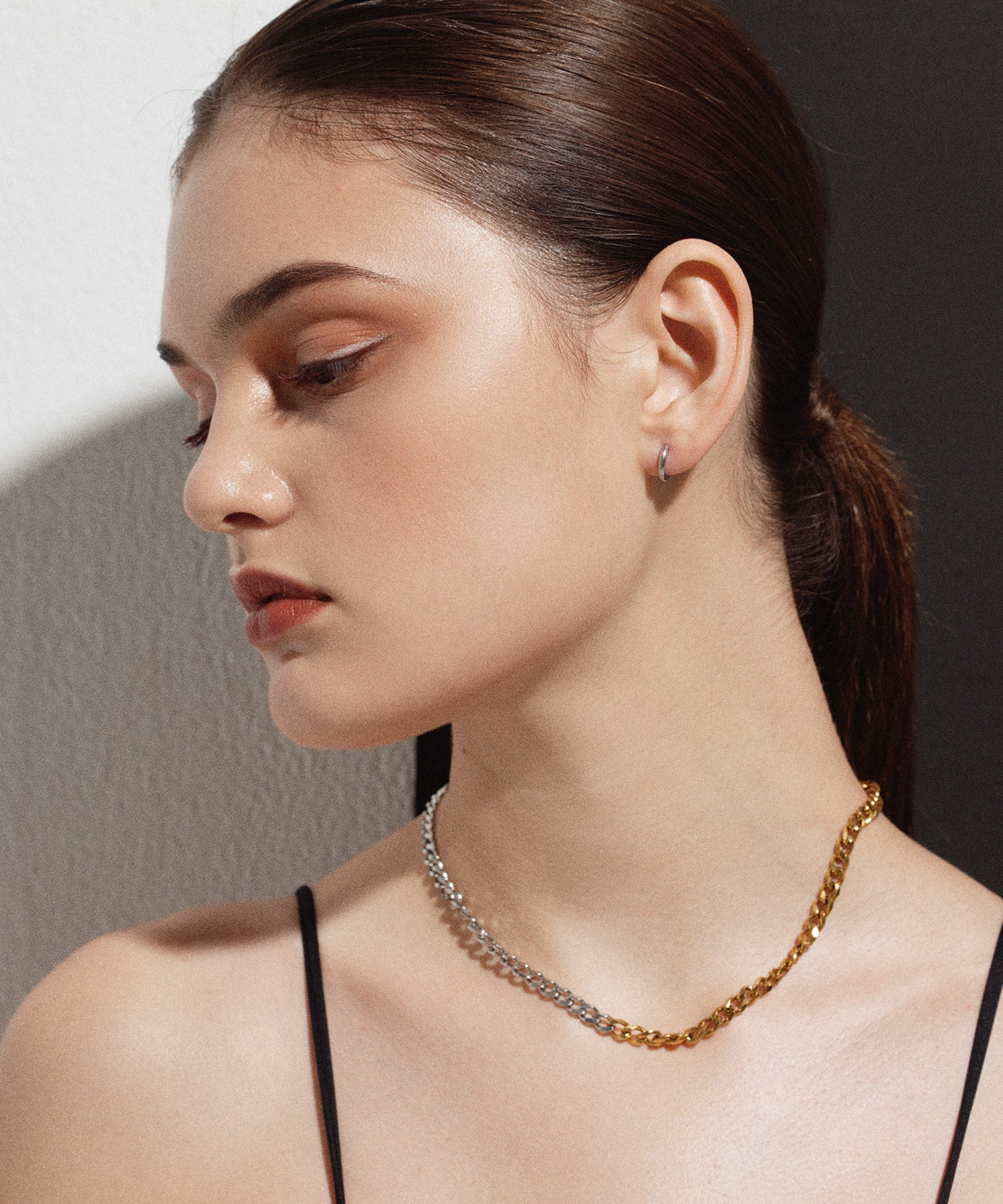 拜顏色辰內克雷斯