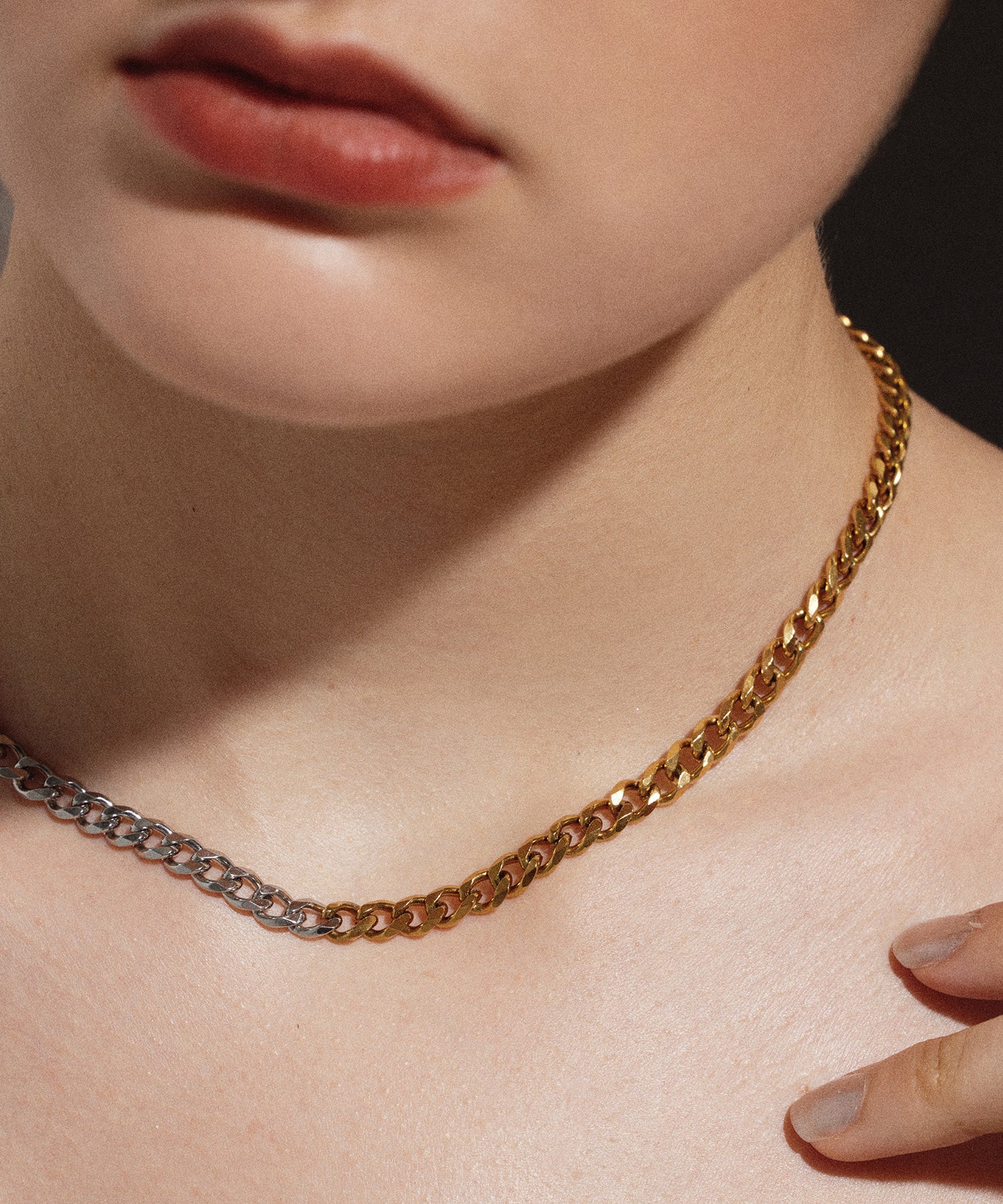 拜顏色辰內克雷斯