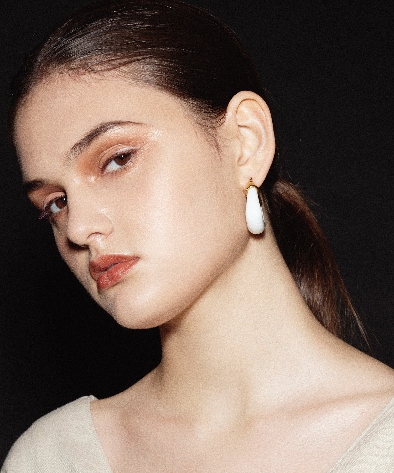 ホワイト  カラークリアフープ 金属アレルギー対応 サージカルステンレス