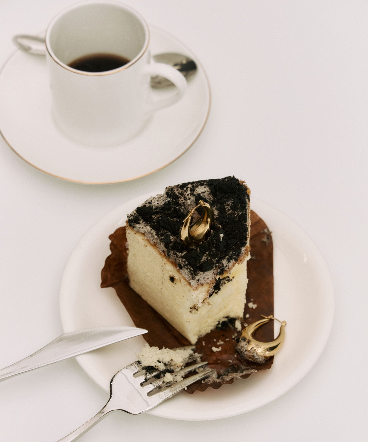 [ゴールド]オーバルブルームピアス