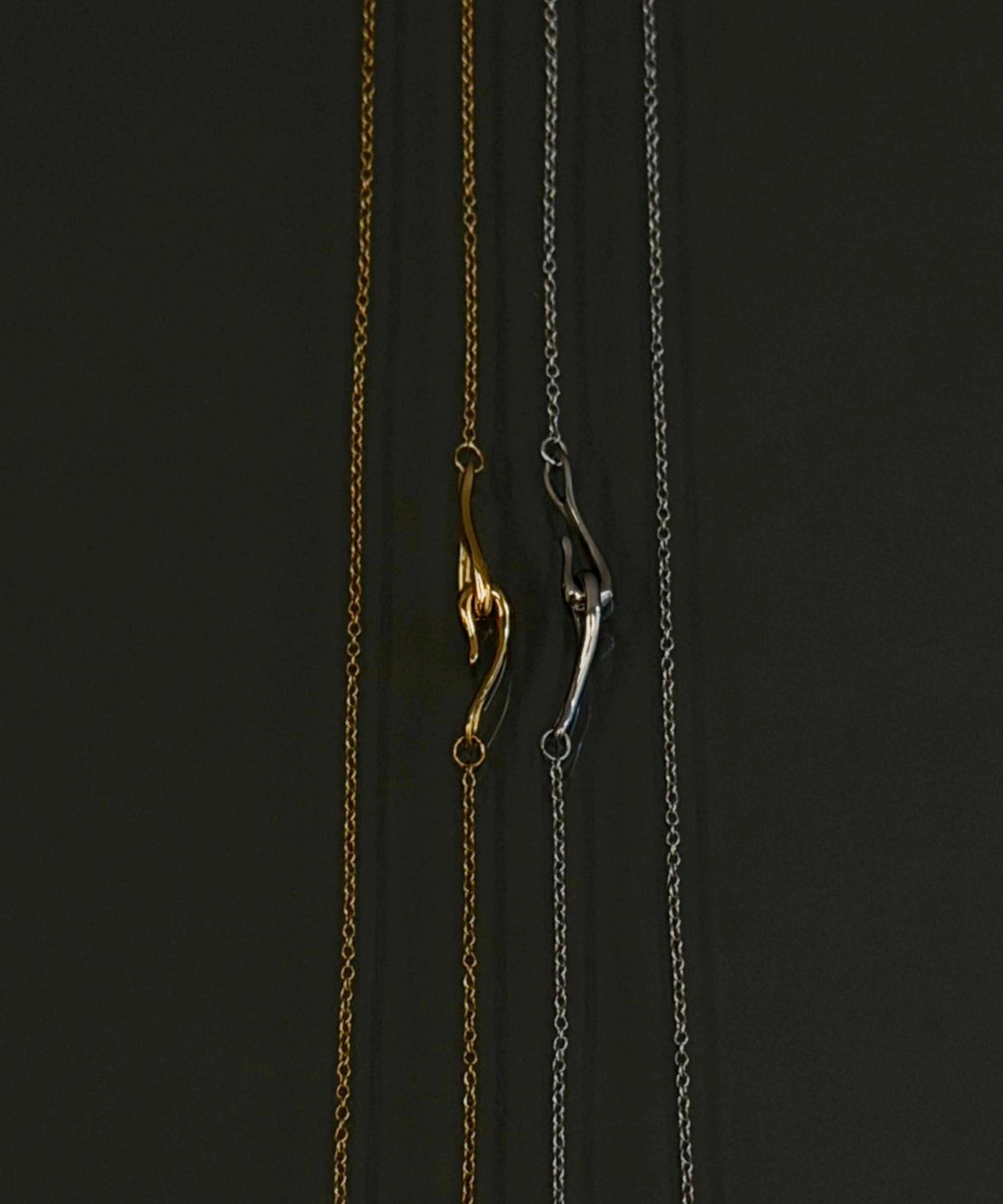 [ゴールド]クルヴァフックネックレス