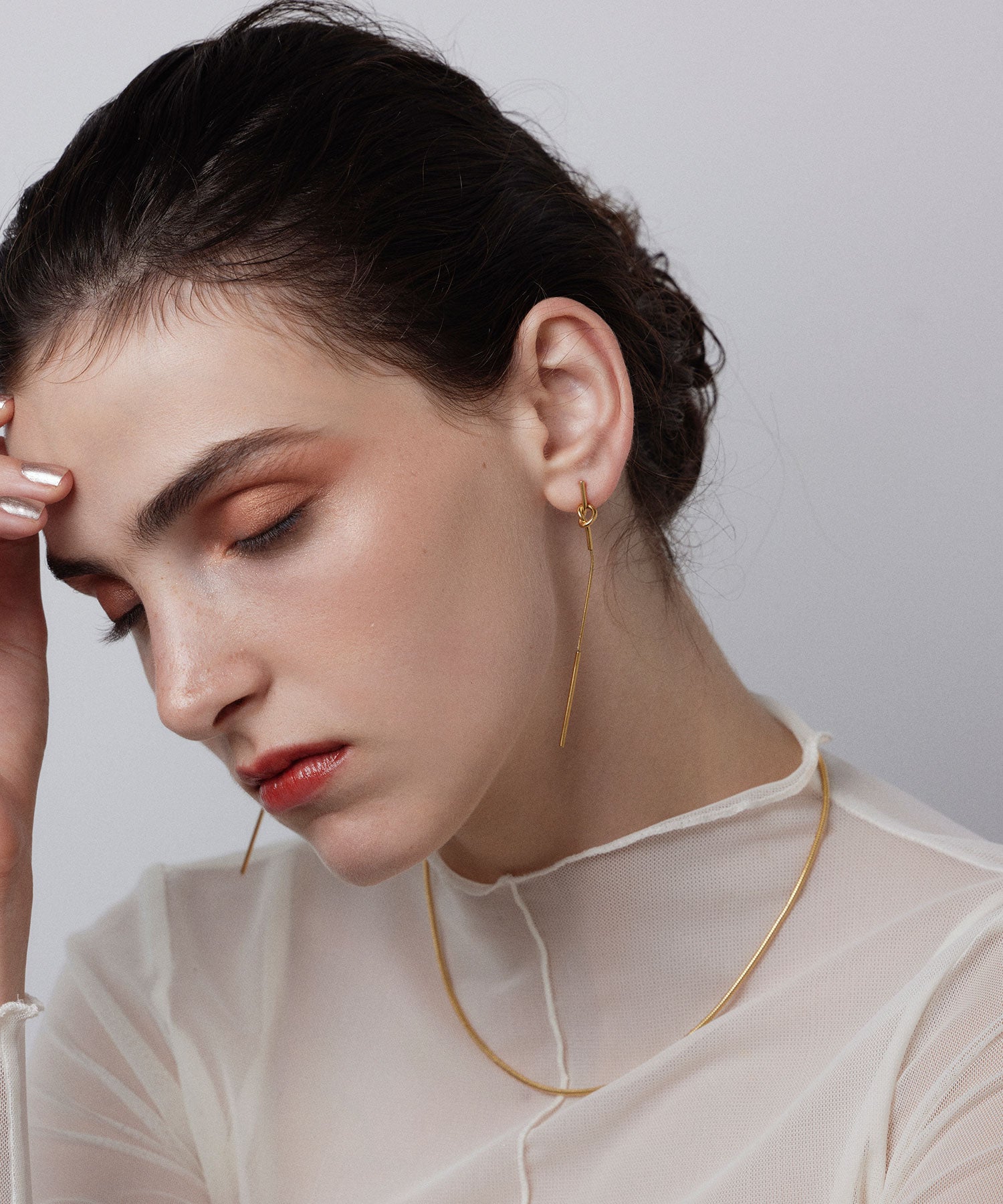 ゴールド]ノットラインピアス