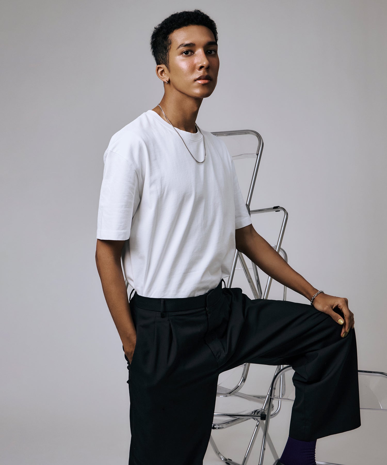 [展覽產品（預定四月底出貨）][銀色多面鏈條曼特爾手鍊