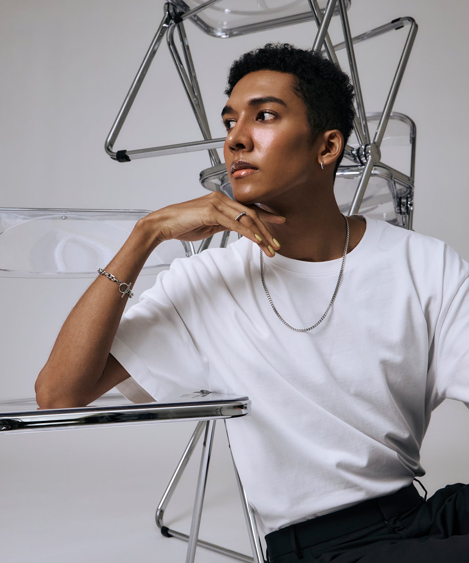 [展覽產品（預定四月底出貨）][銀色多面鏈條曼特爾手鍊