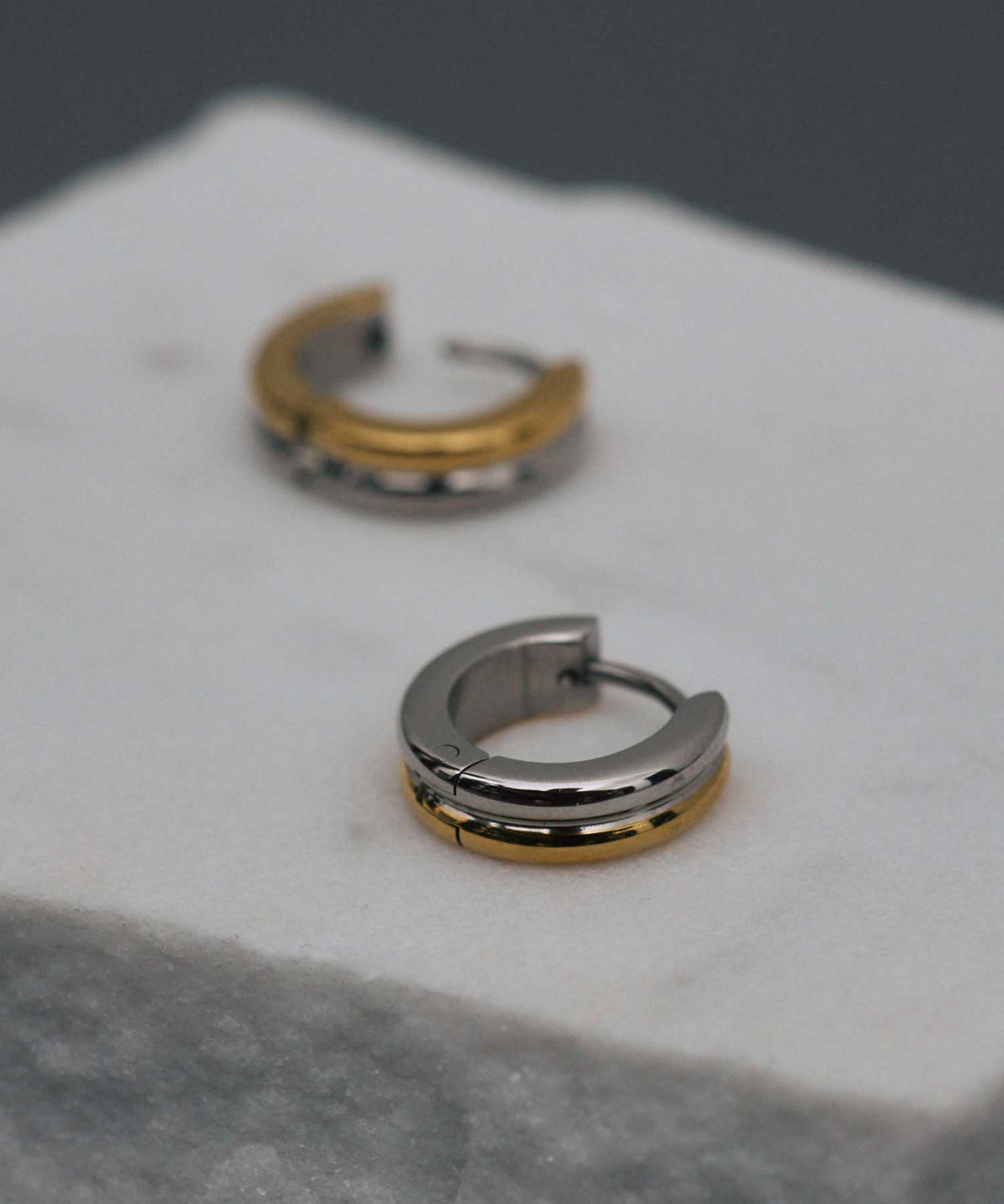 [ミックス]ツートーンミニフープピアス