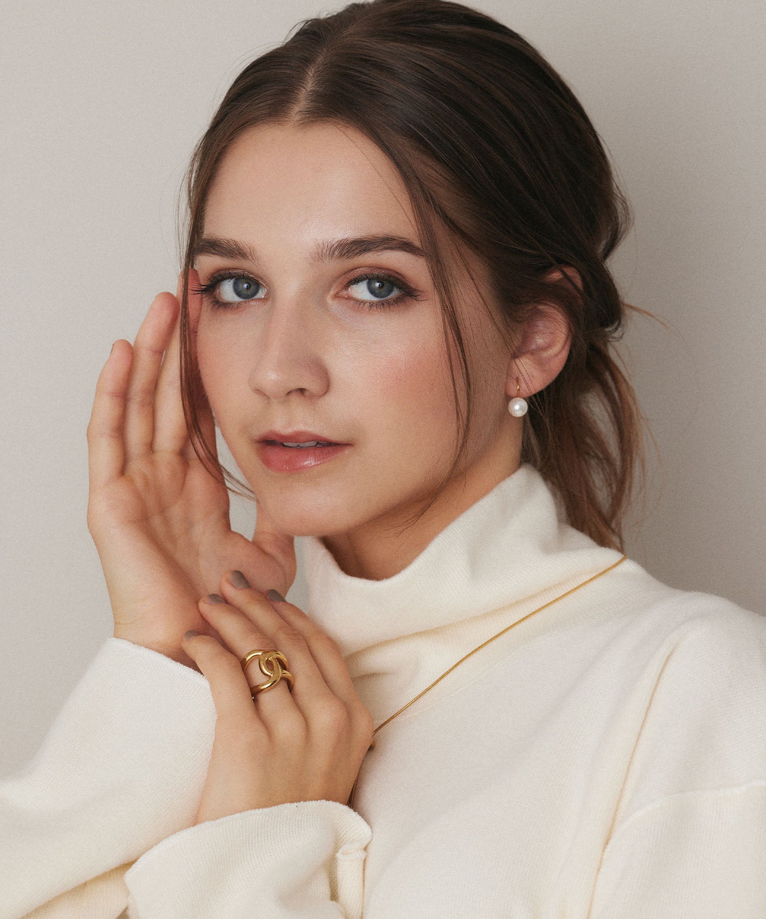 ゴールド]パールフレンチピアス