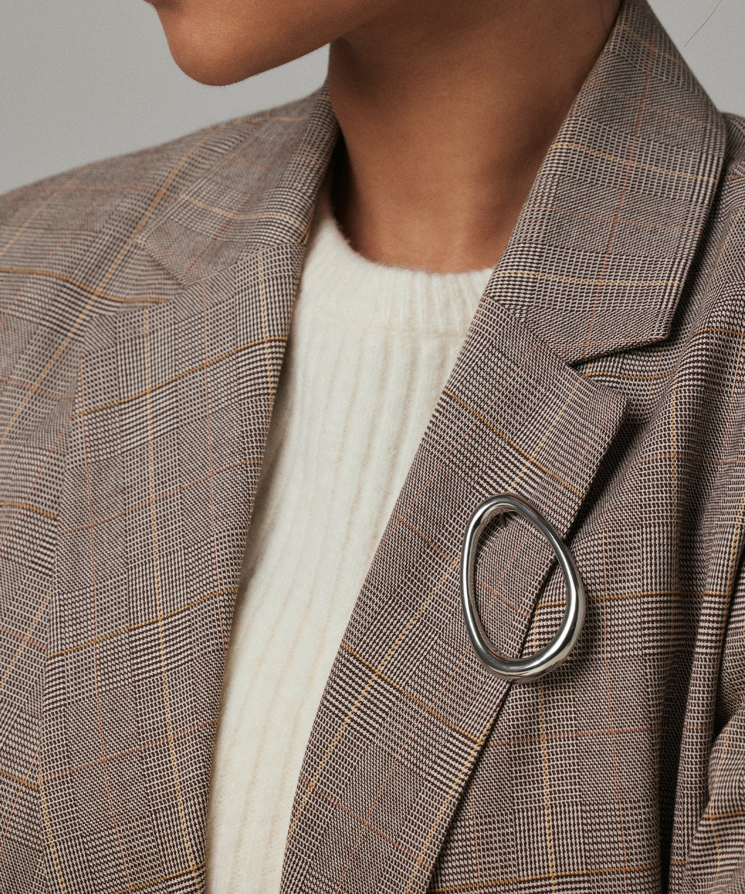 [Silver] Round Brooch
