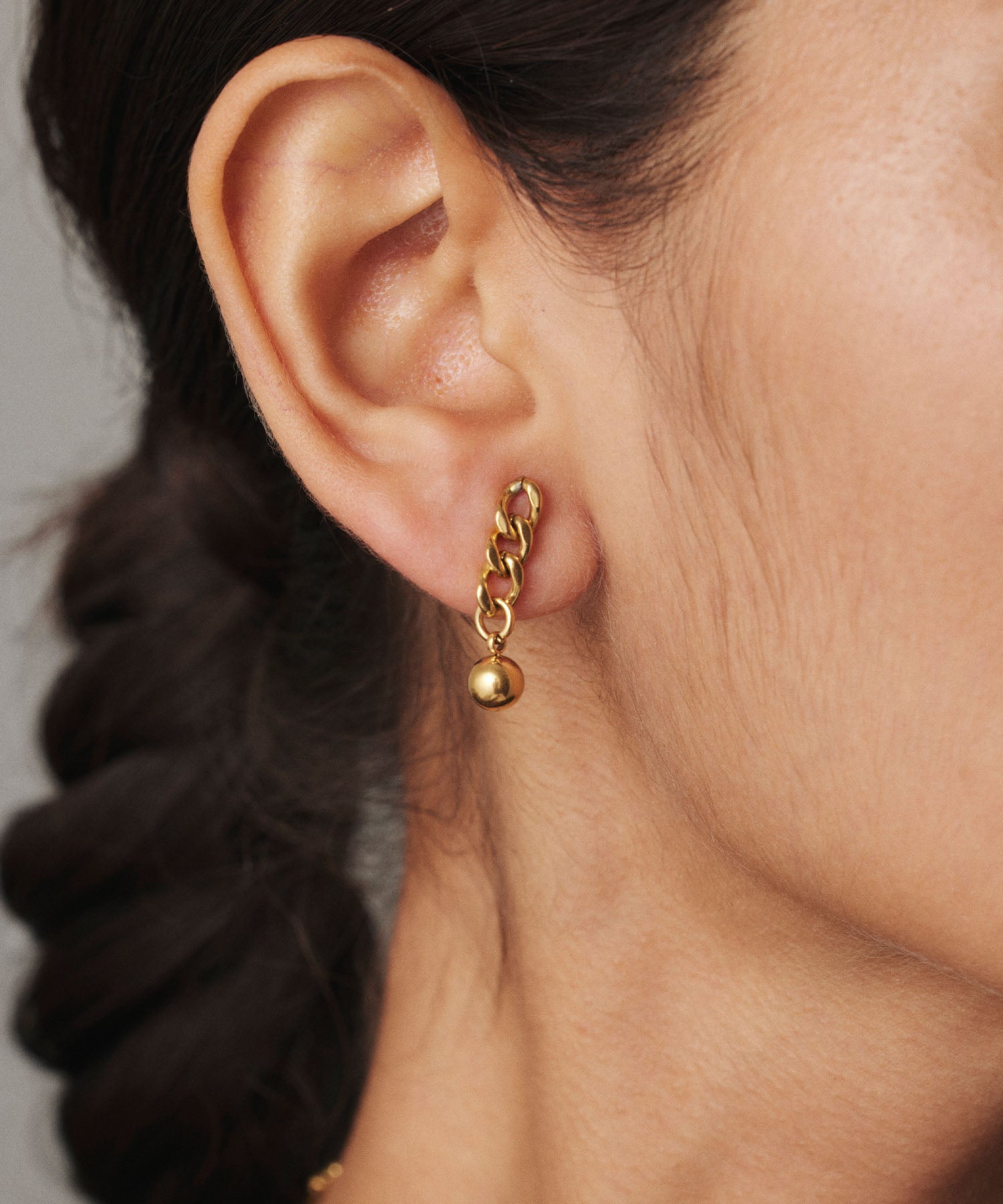 [Gold] Chain ball earrings