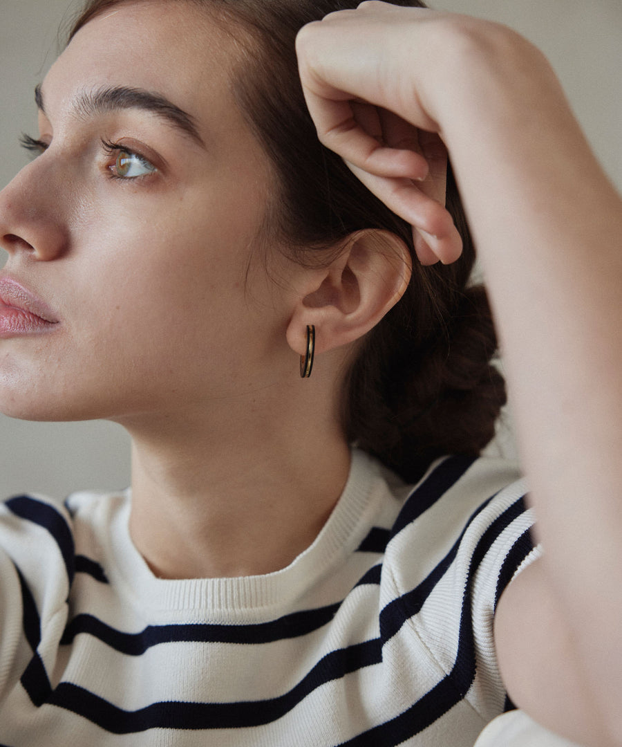(Not available) [Black] Color Line Earrings