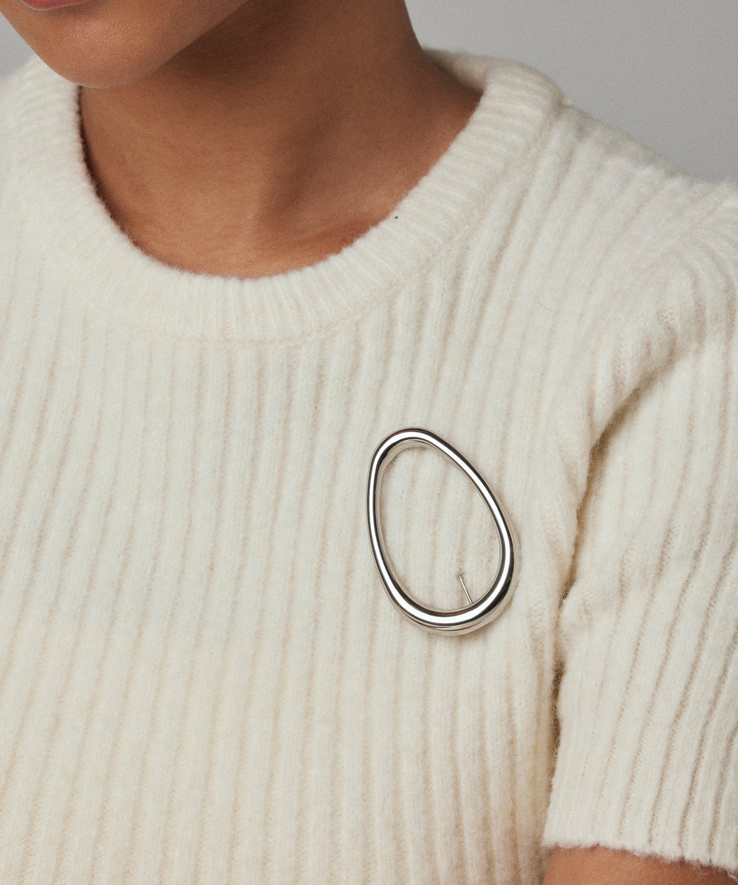 [Silver] Round Brooch