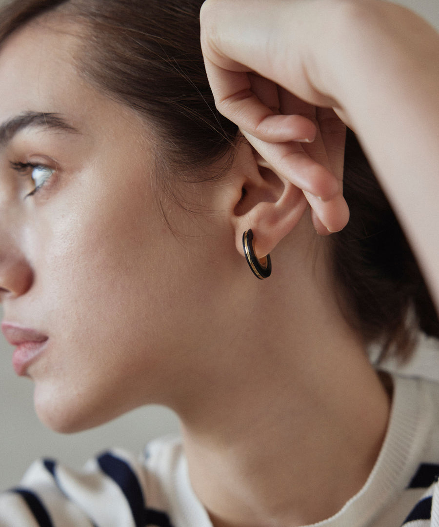 (Not available) [Black] Color Line Earrings