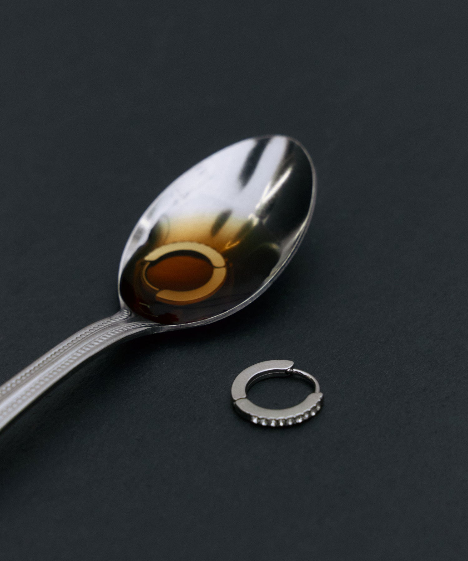 予約販売(11月中旬発送予定)】[シルバー]ジルコニアフープピアス