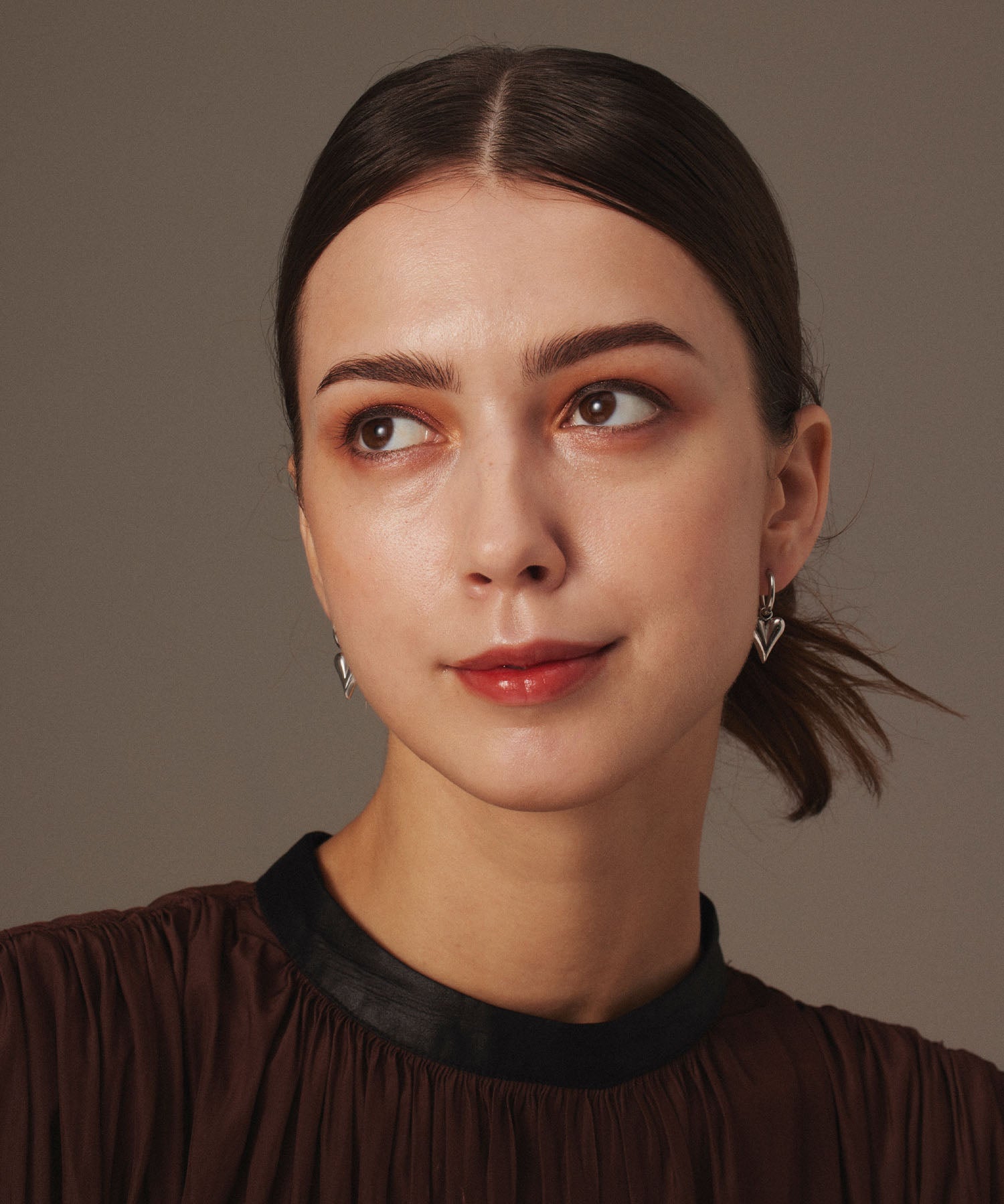 [Silver] Line Heart Hoop Earrings