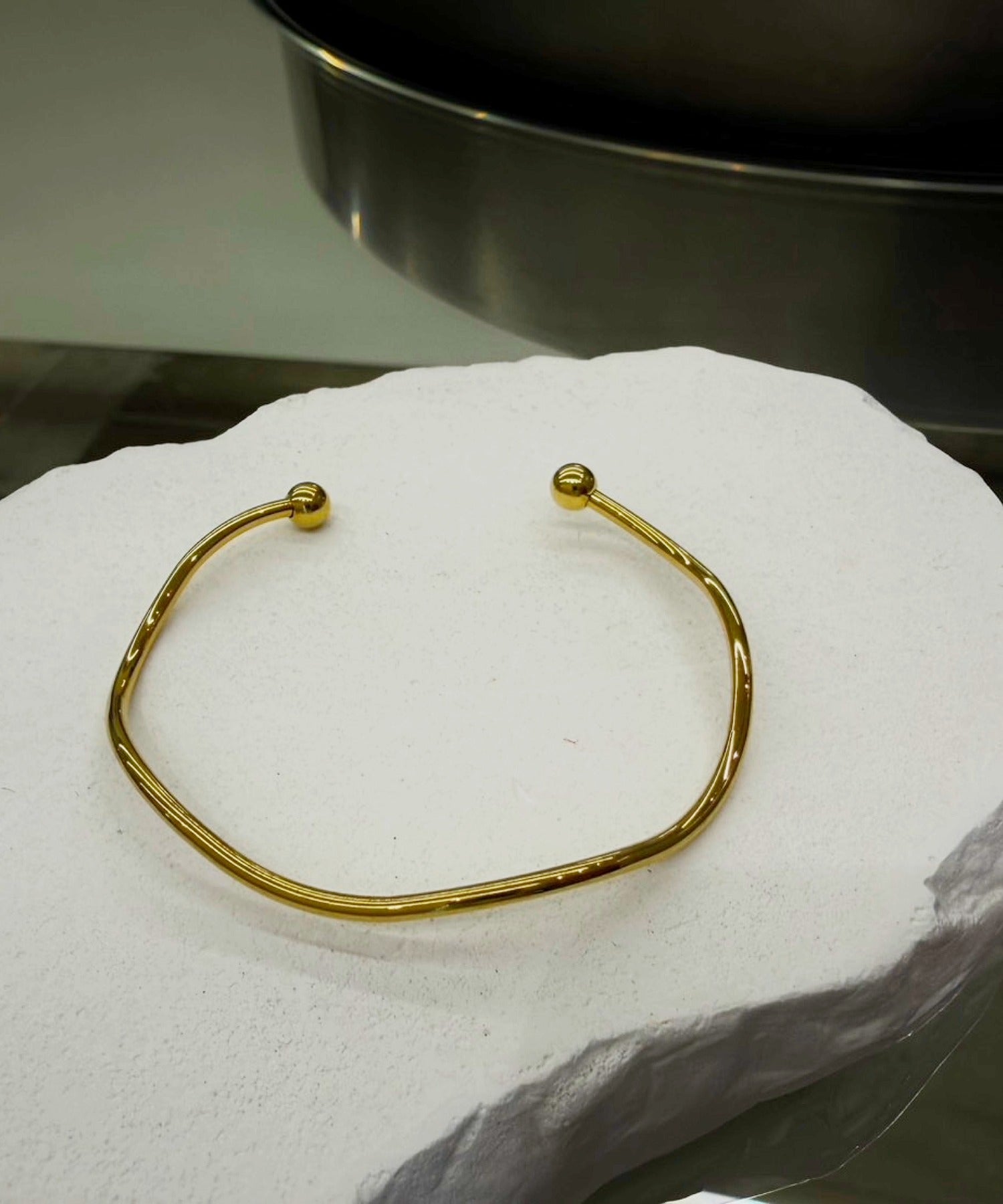 [展覽產品（預定四月底出貨）][金色] 流線手鐲