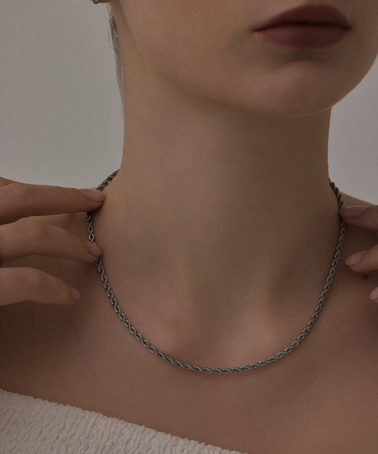 シルバー]ブレイディドネックレス