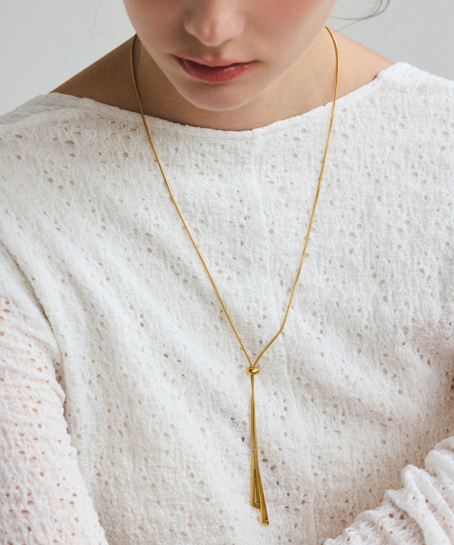 ゴールド]トライアングルラリエット