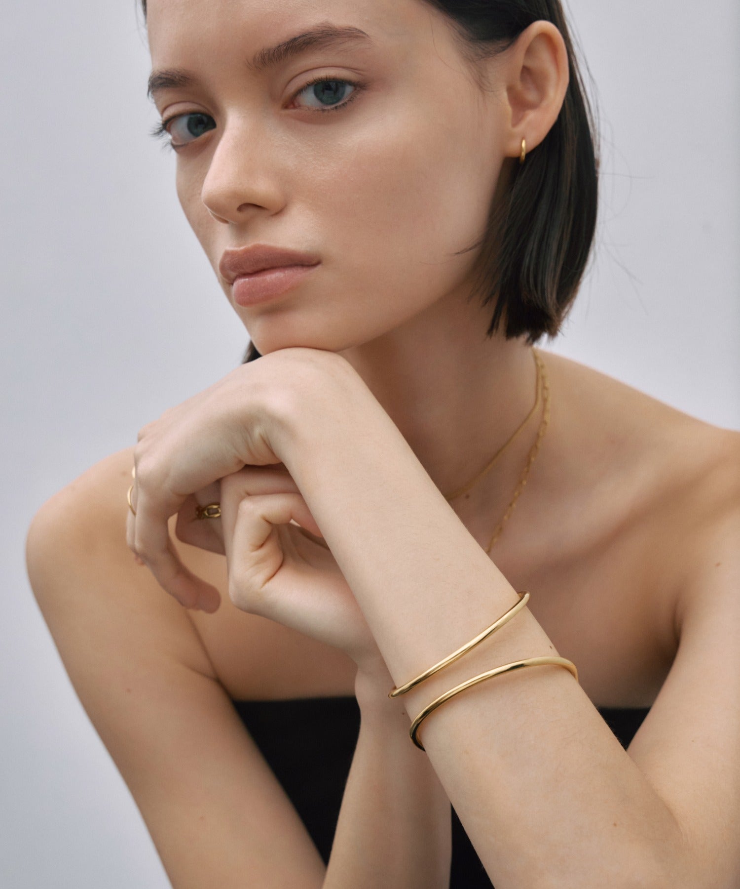 [Gold] Metal Line Wide Bangle