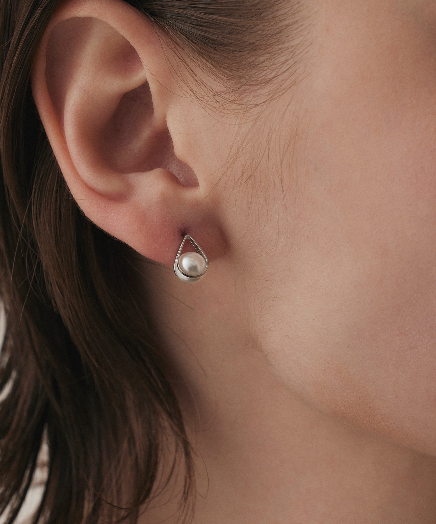 [Silver] Pearl Drop Earrings