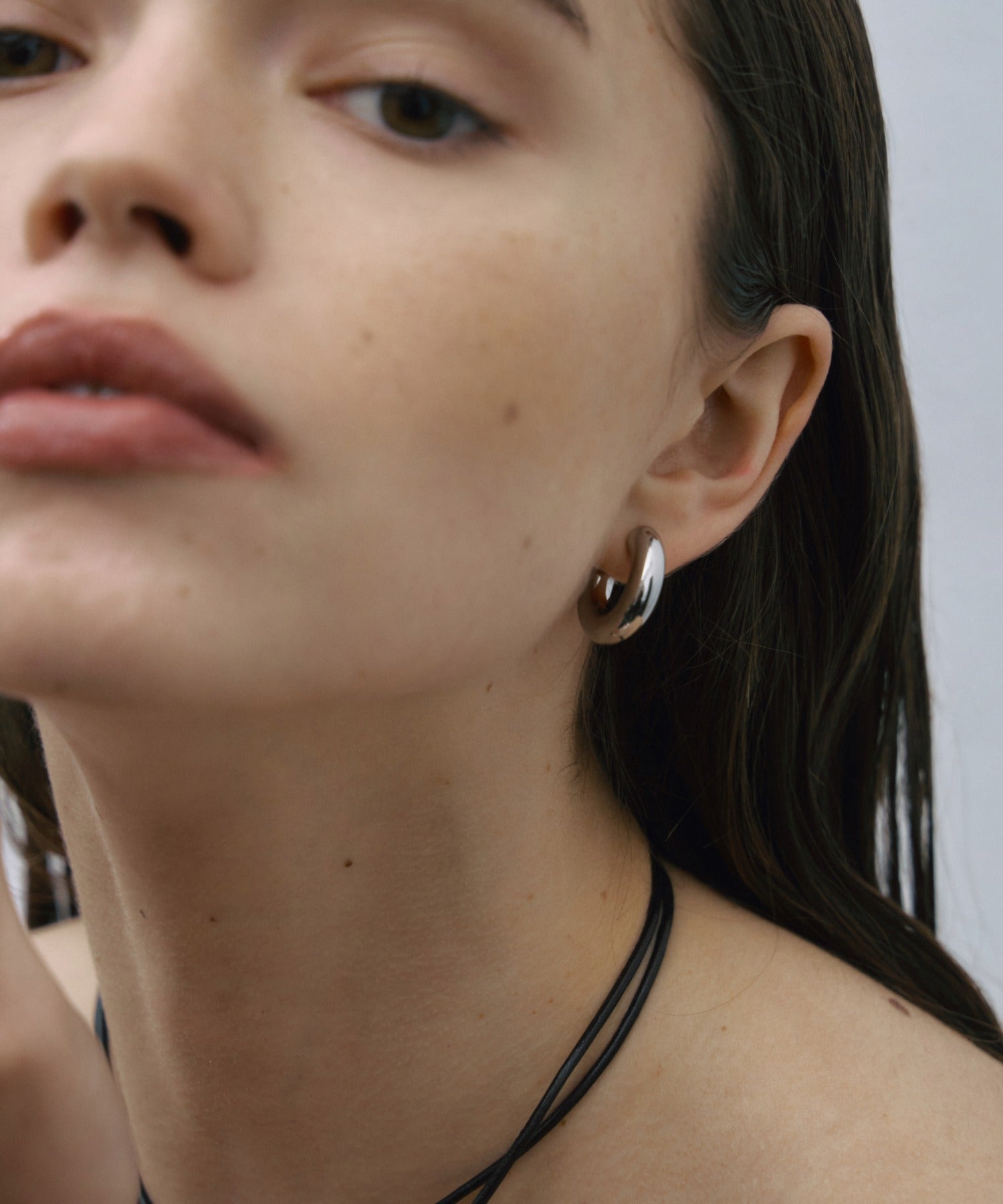[Silver] Volume sy hoop earrings