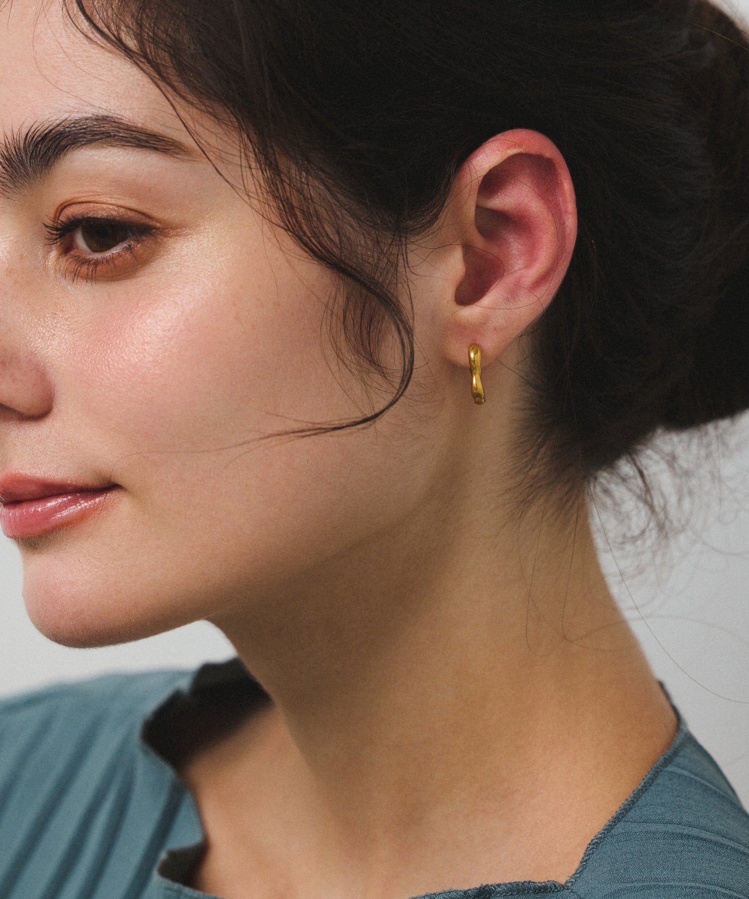 [WING BLING] 14K post CLAIR ワンタッチリングピアス ゴールド]ワンタッチデイジーピアス – CENE
