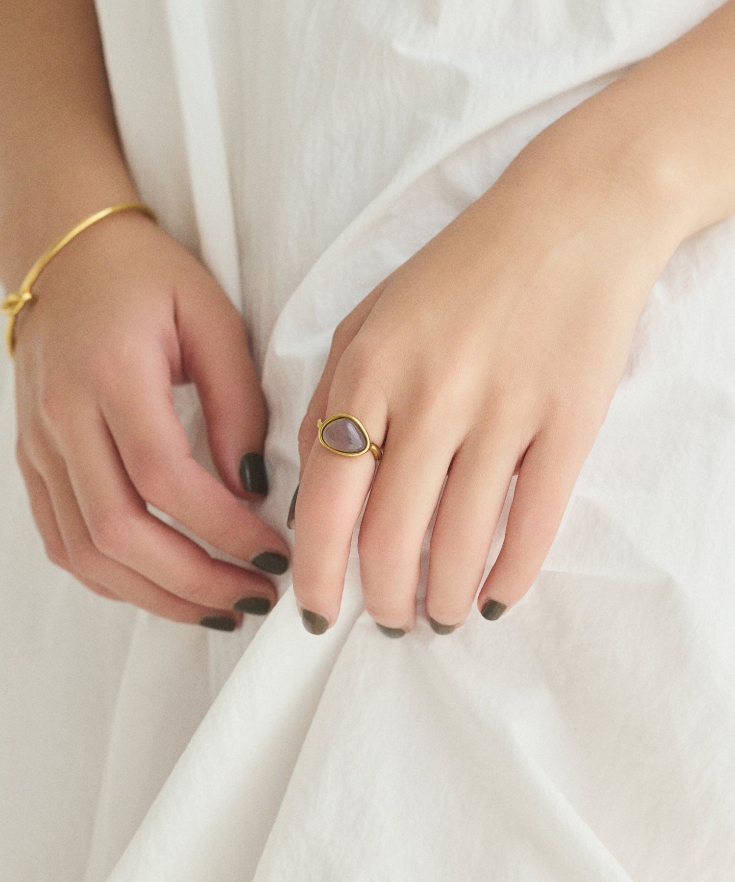 [Gold] Screw stone ring