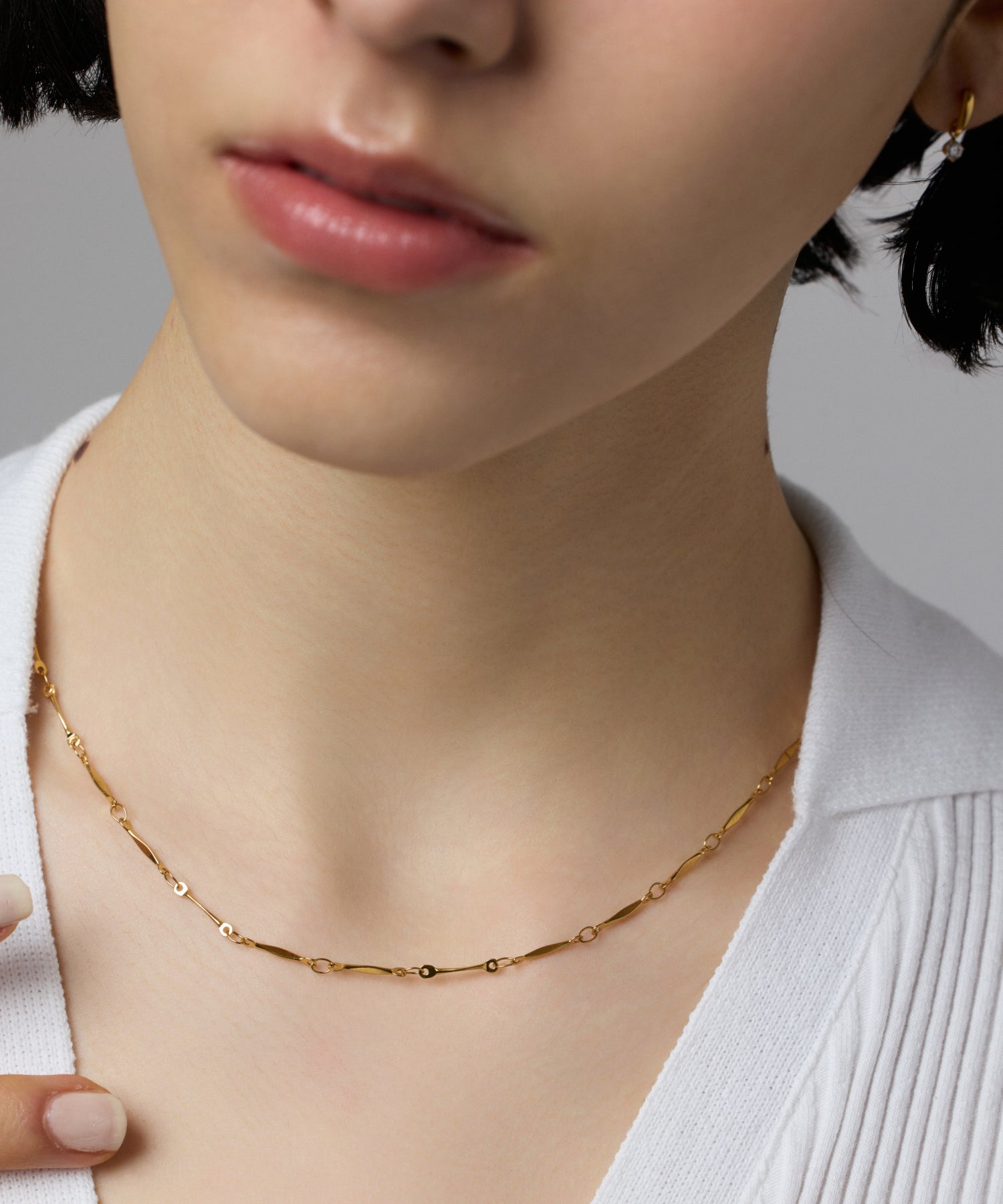 【SELF-PORTRAIT】新作◎ゴールドクリスタルボウネックレス 上品 予約販売(8月下旬発送予定)】[ゴールド]グロウボードネックレス
