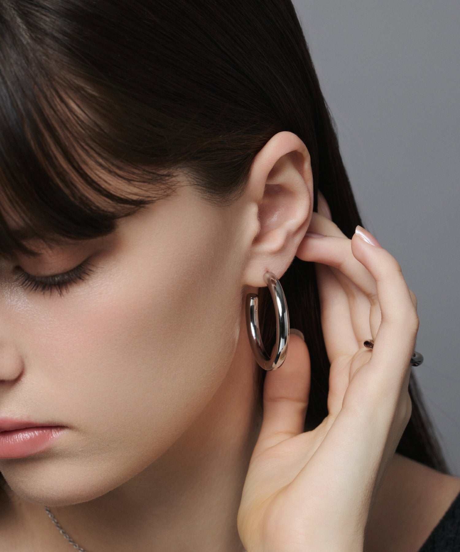 [Silver] Volume pipe hoop earrings
