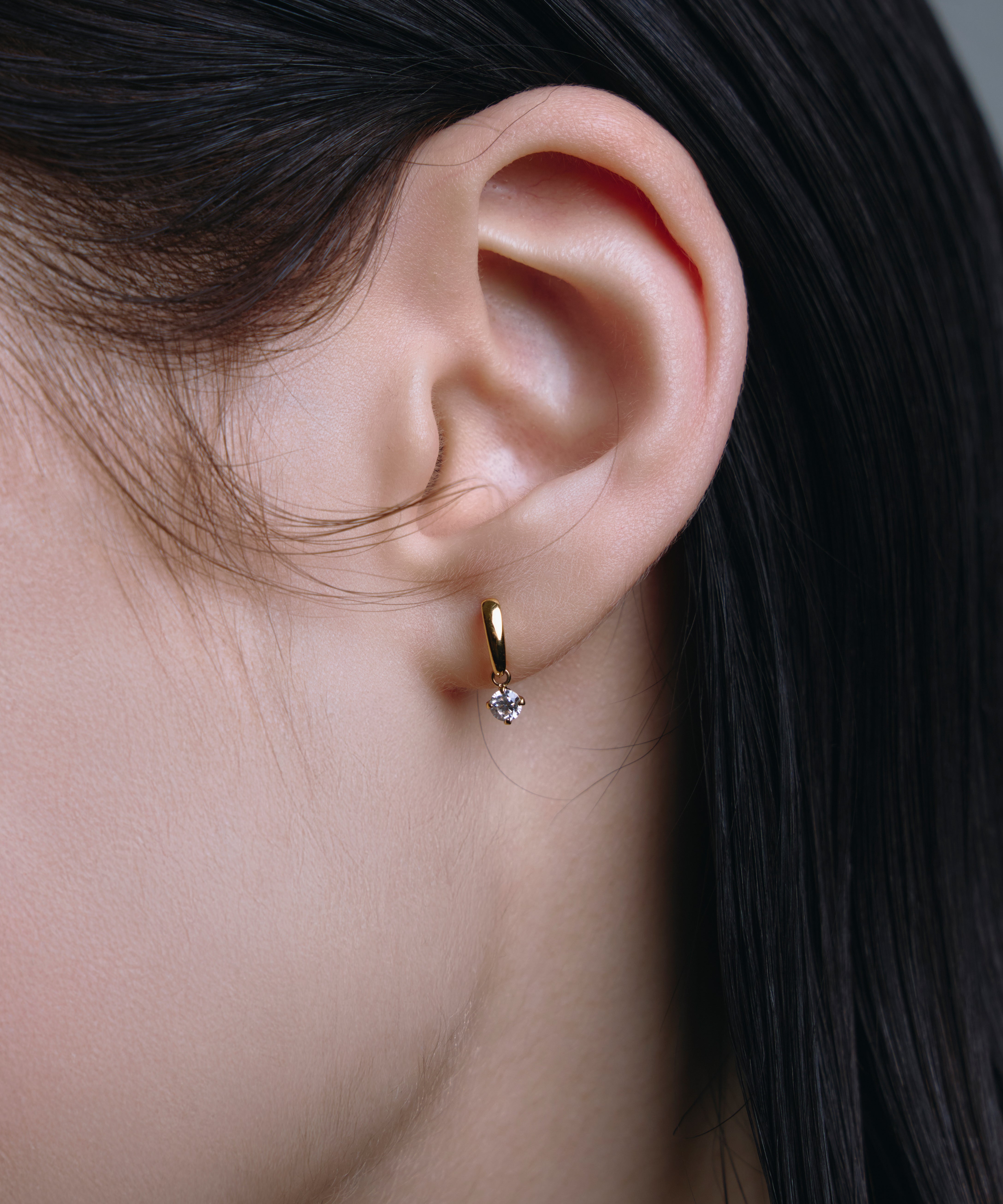ゴールド]ジルコニアドロップピアス